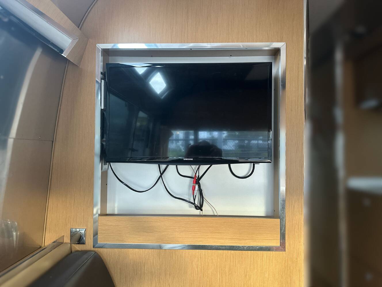 A photo of this 2017 Airstream LAND YACHT 28FB