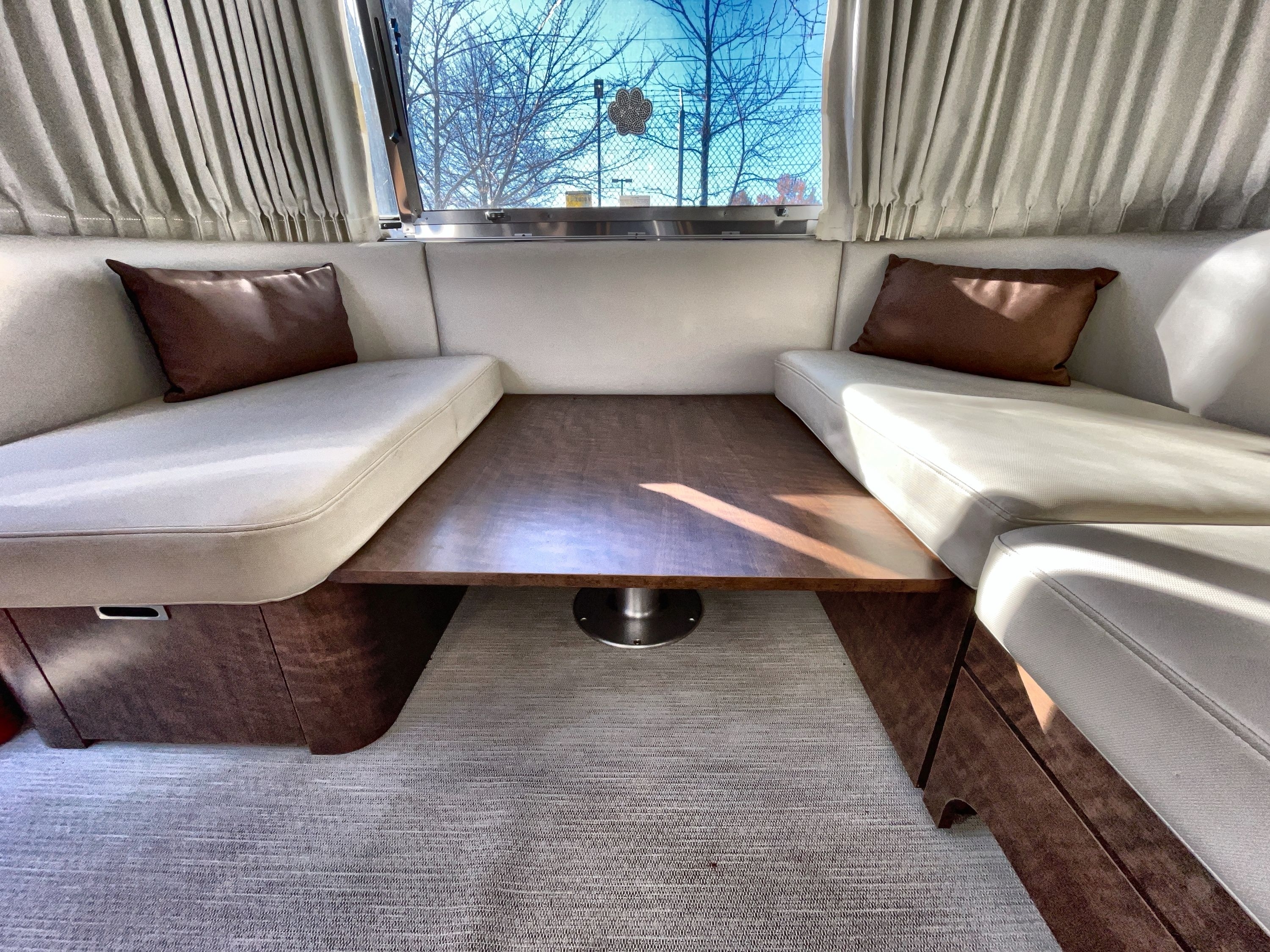 2019 Airstream GLOBETROTTER 27FB TWIN in colfax NC