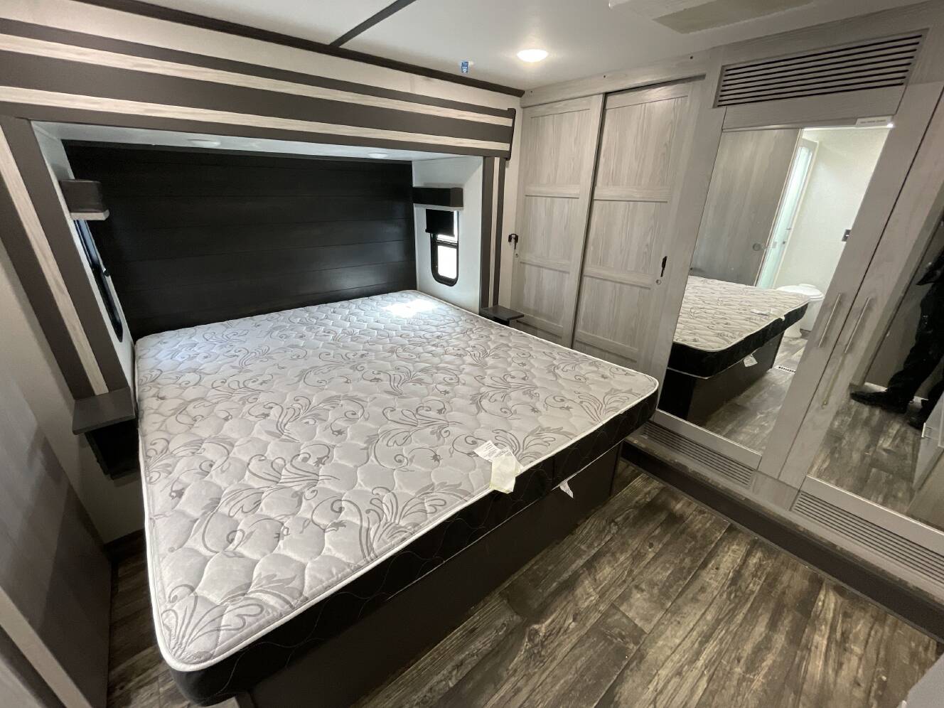 A photo of this 2022 Keystone FUZION 379