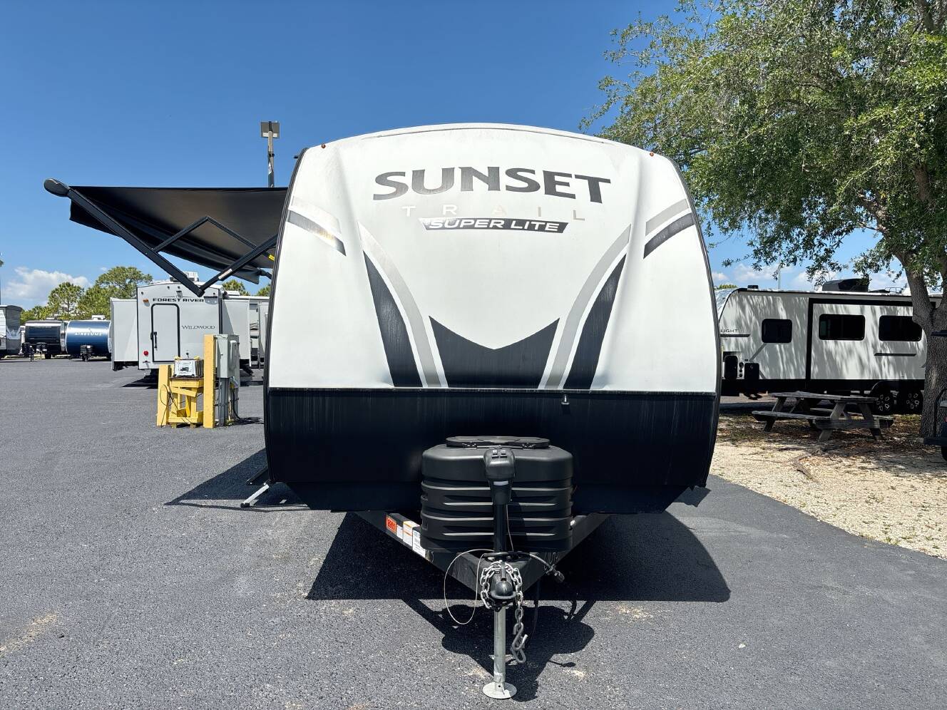A photo of this 2024 Crossroads SUNSET TRAIL 253RB