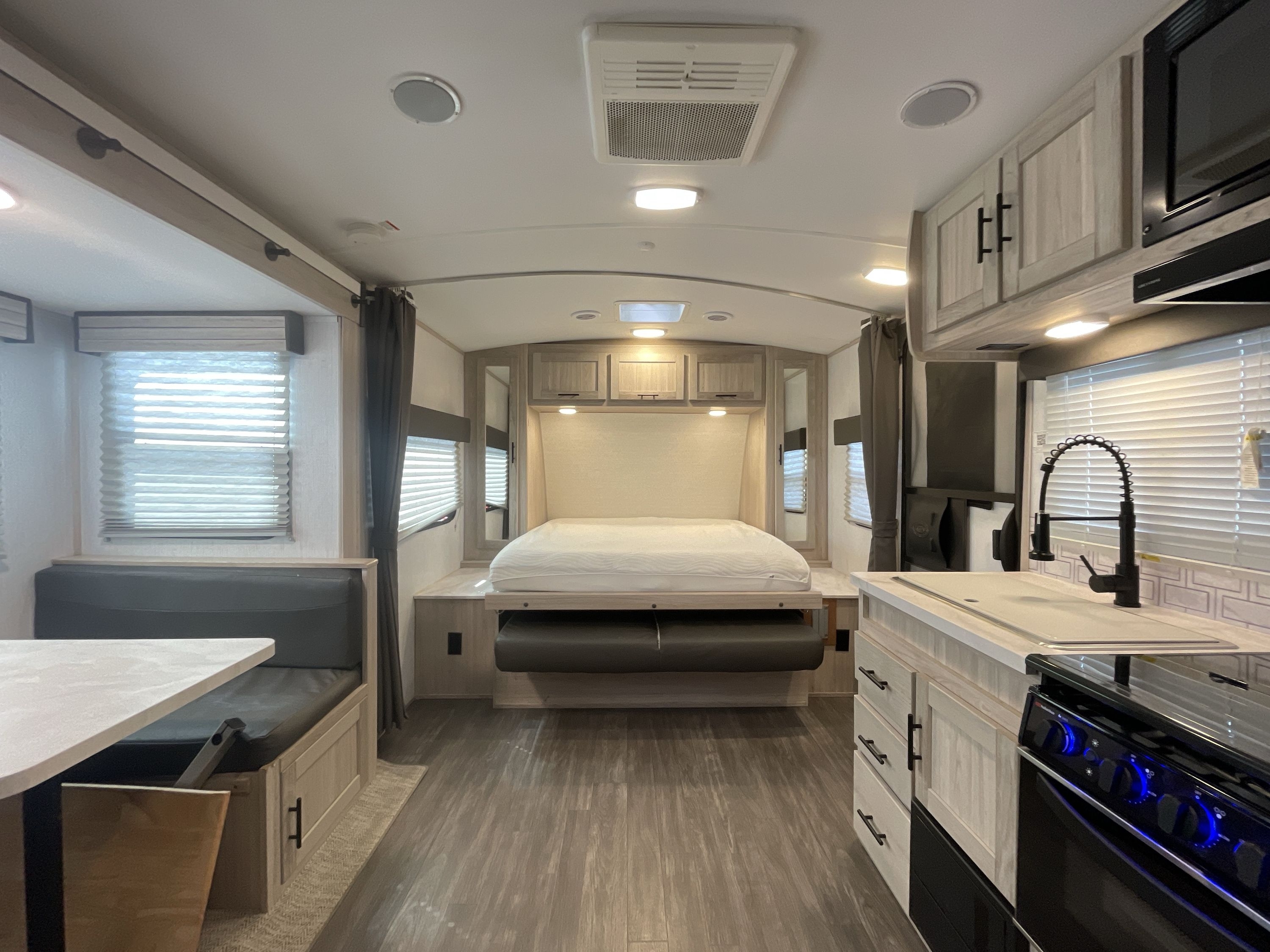 2022 Cruiser Rv SHADOW CRUISER 193MBS in meridian ID