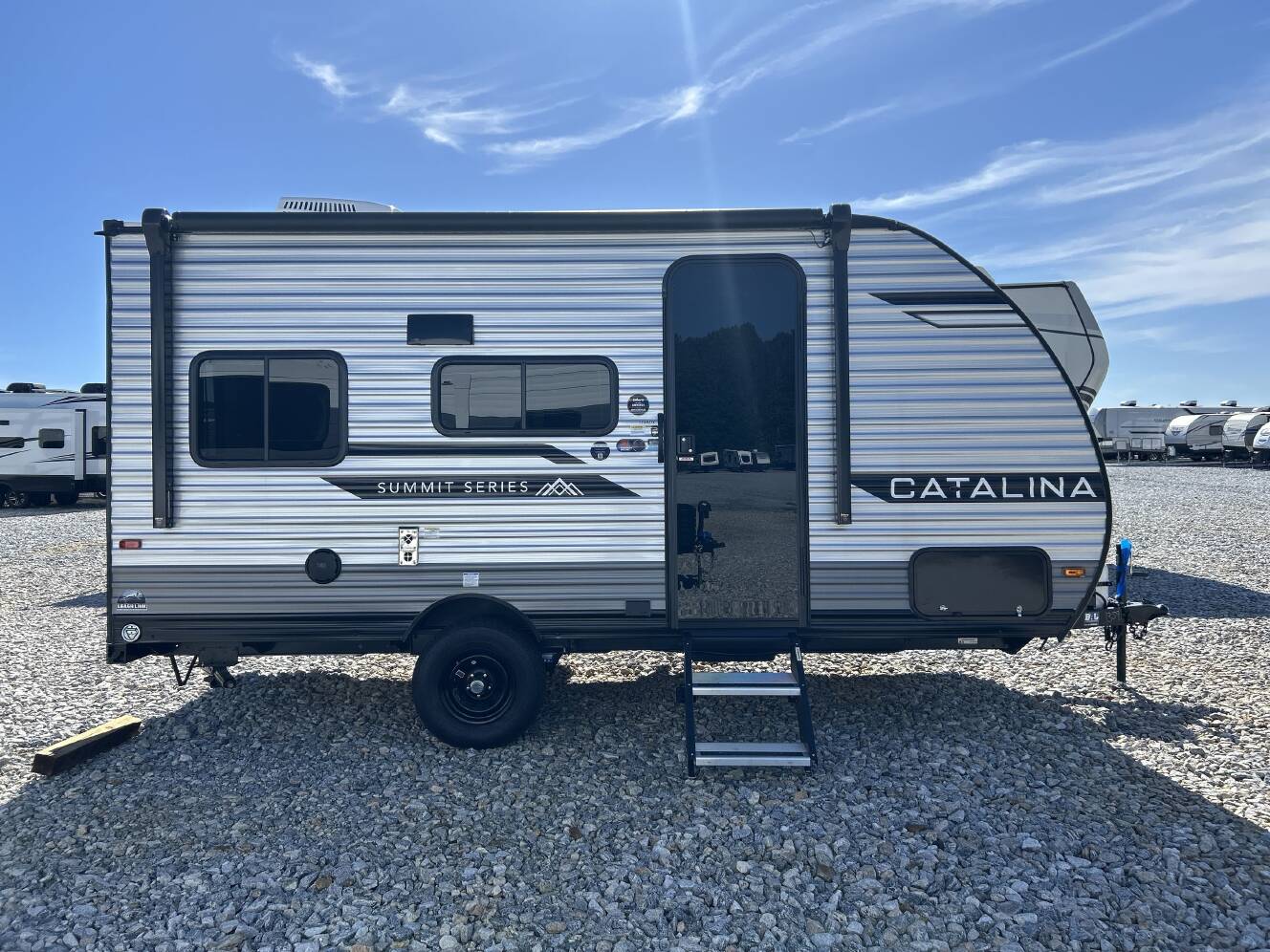 A photo of this 2026 Coachmen CATALINA SUMMIT 154RDX