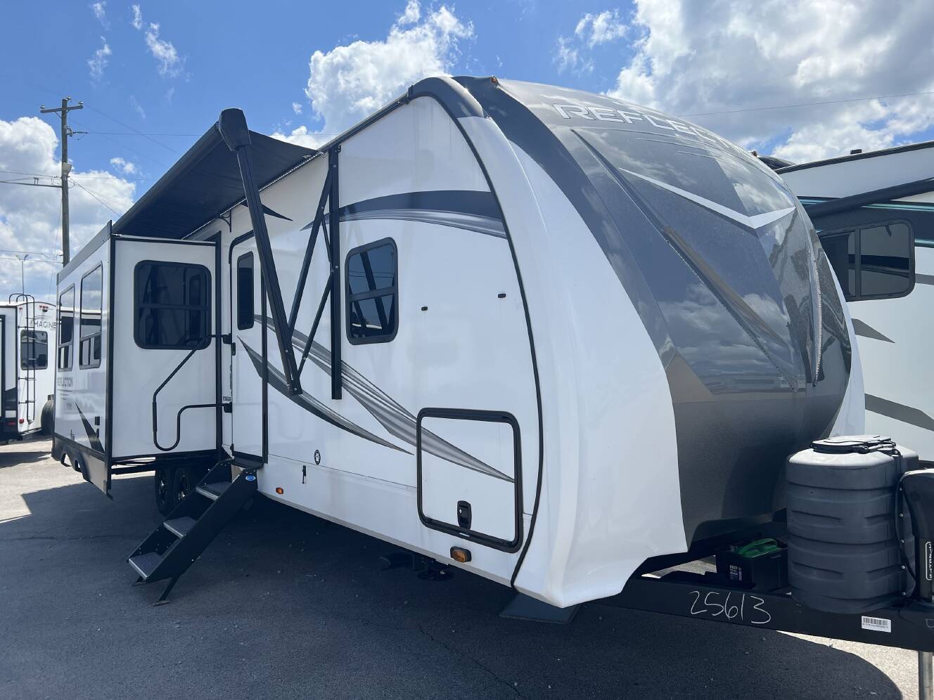 A photo of this 2024 Grand Design REFLECTION 312BHTS