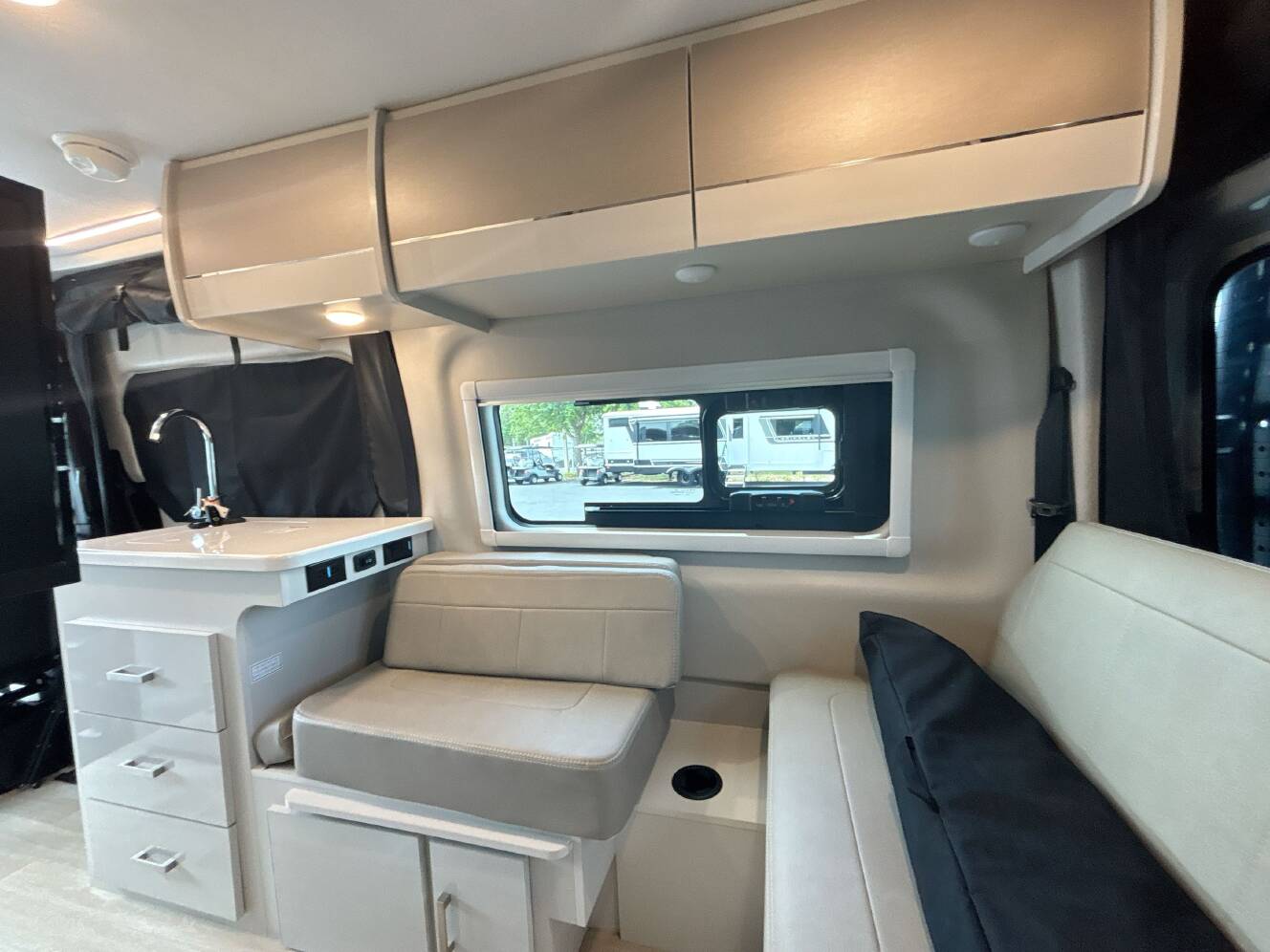 A photo of this 2026 Thor TRANQUILITY 19P