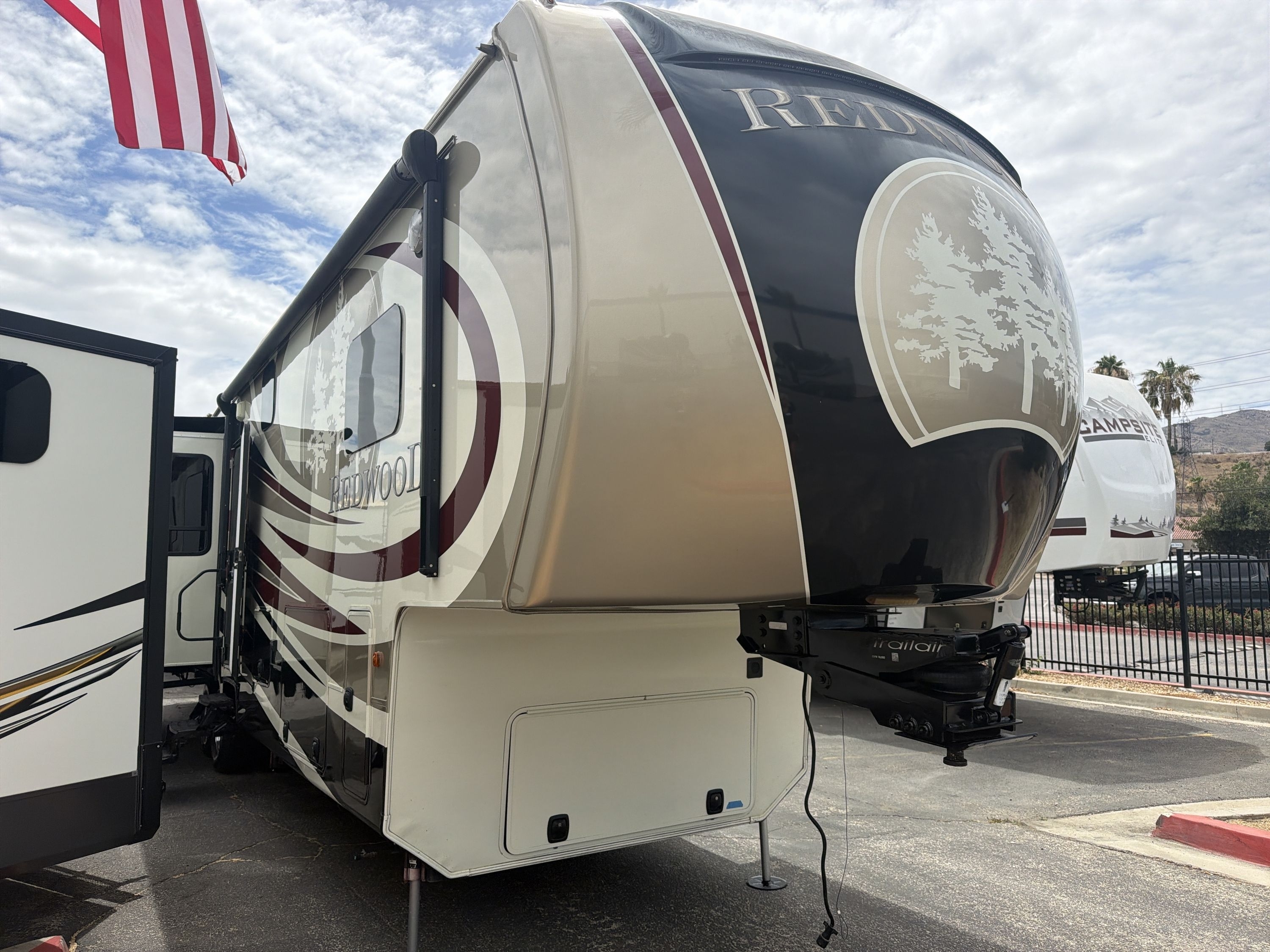 2015 Crossroads REDWOOD 38GK RV