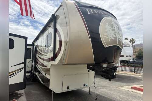2015 Crossroads REDWOOD 38GK in colton CA