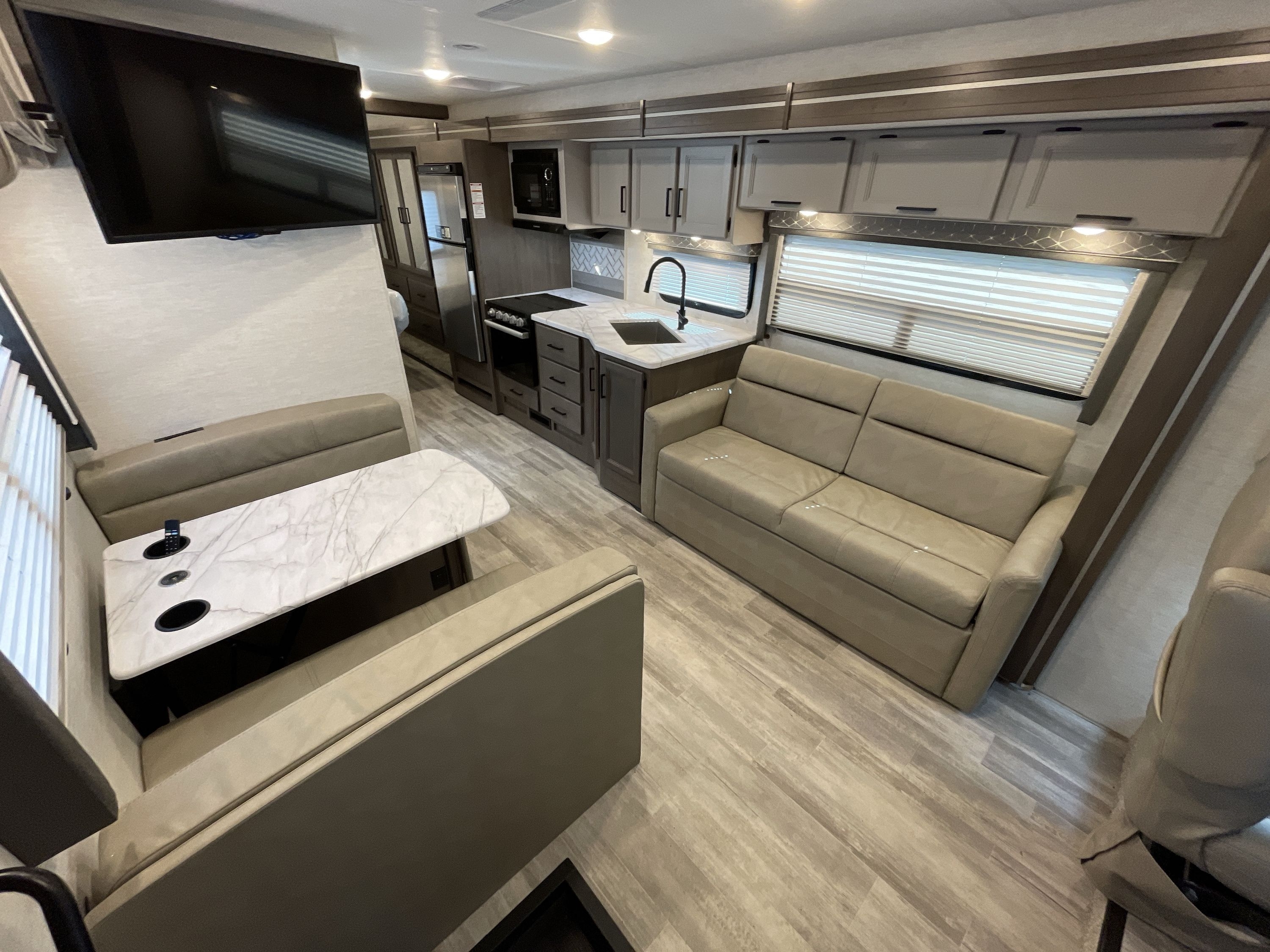 2024 Thor FREEDOM TRAVELER A29 in monticello MN