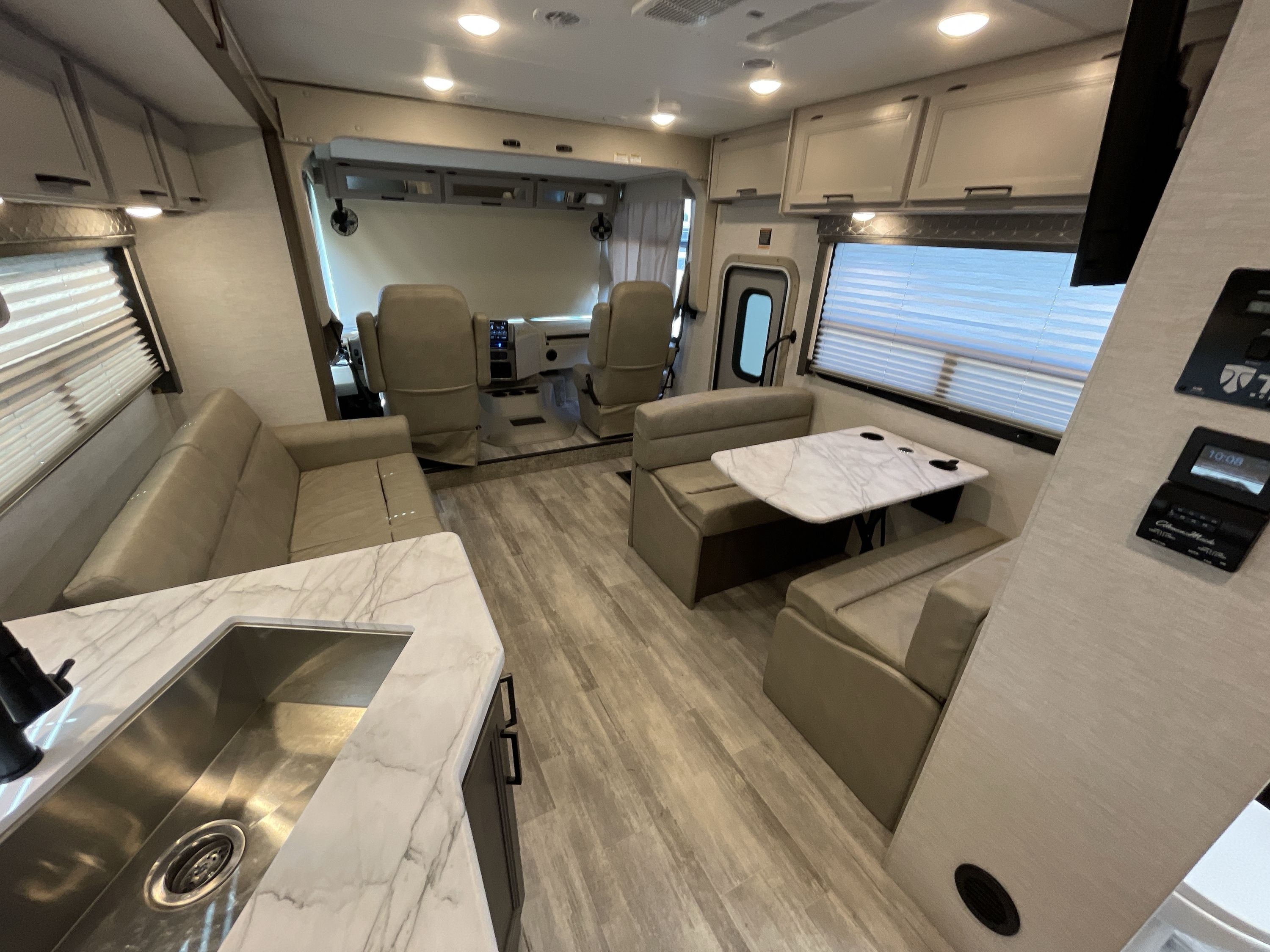 2024 Thor FREEDOM TRAVELER A29 in monticello MN