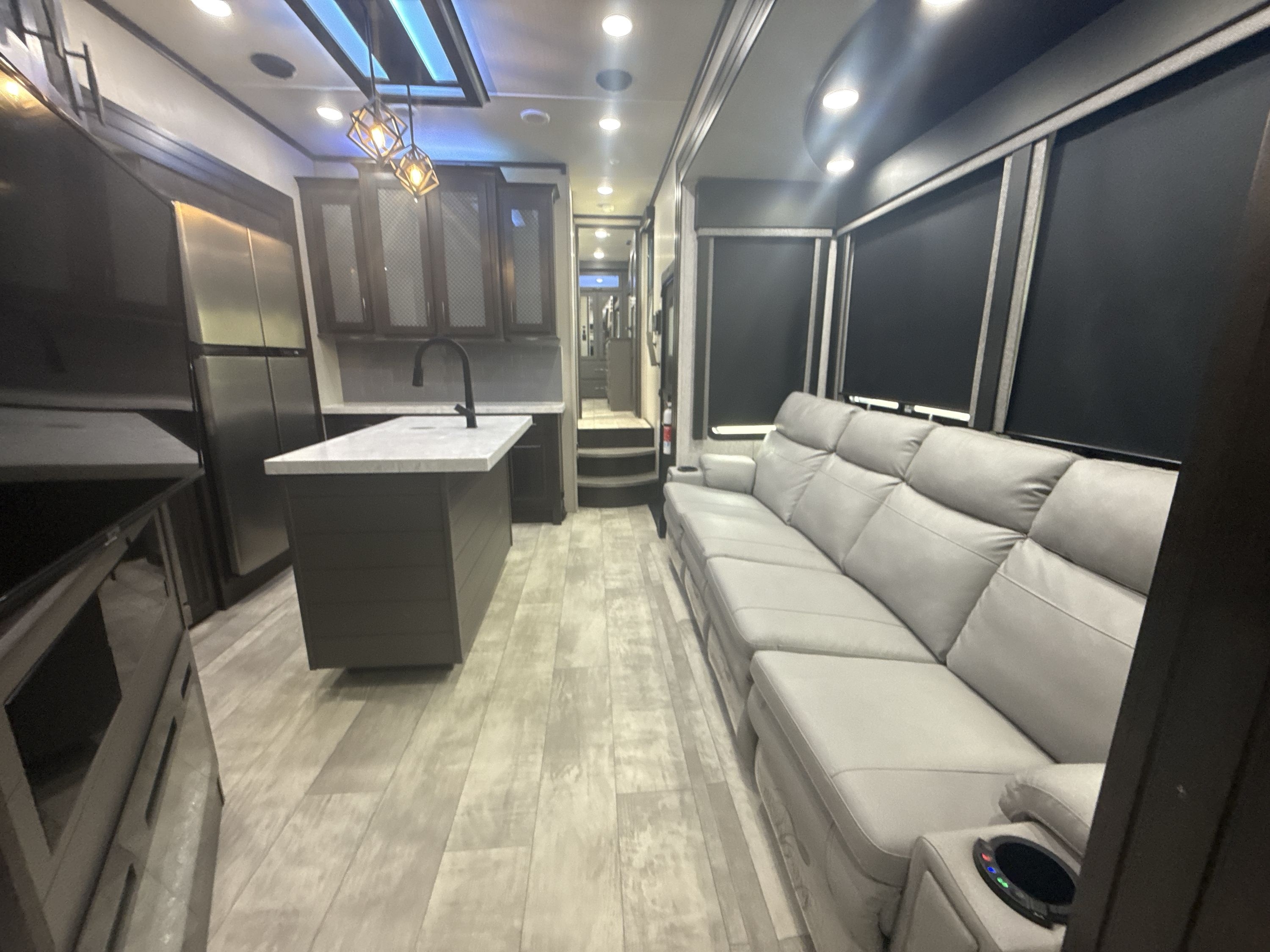 2023 Grand Design MOMENTUM M CLASS 381MS in albuquerque NM