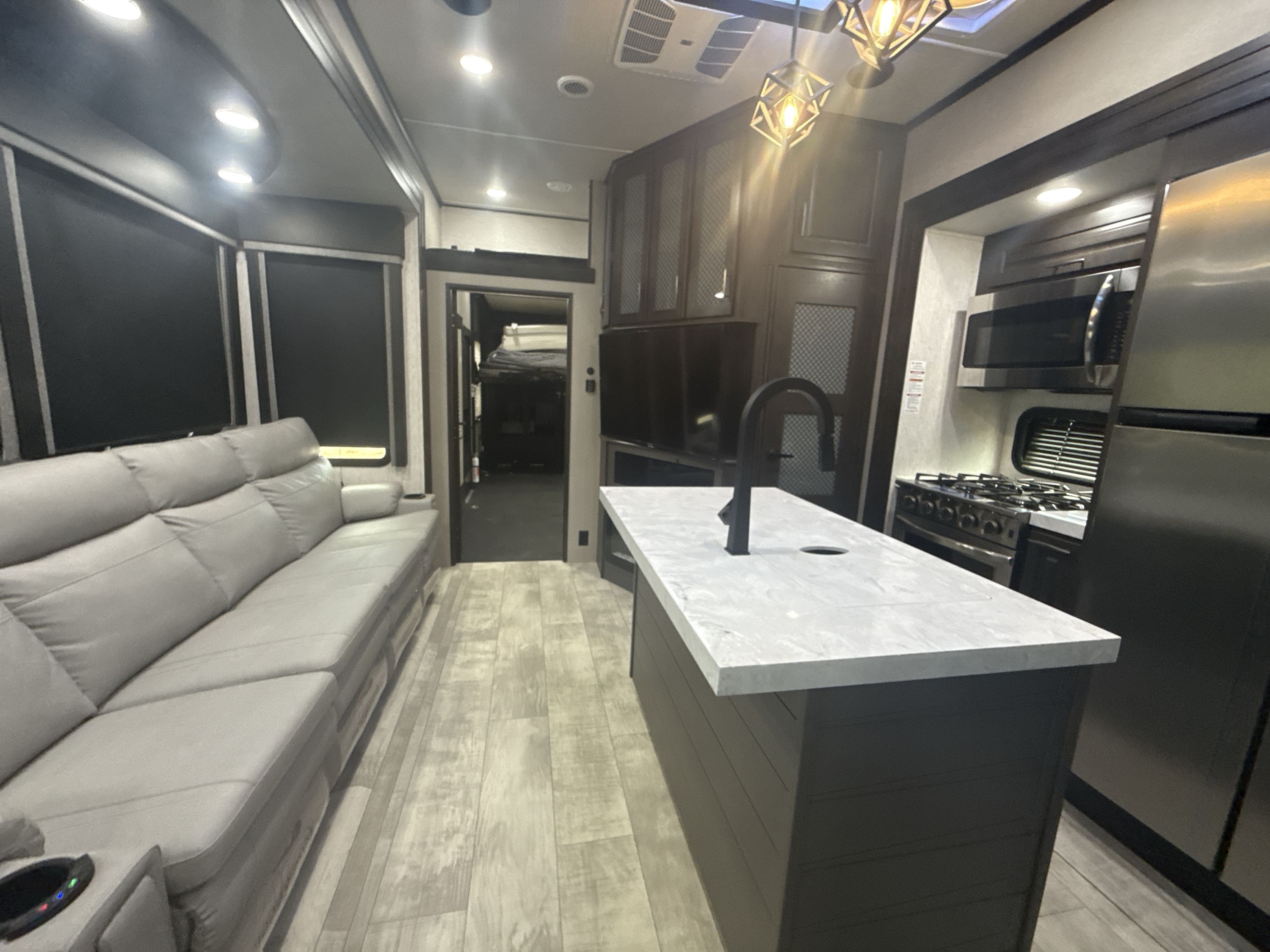 2023 Grand Design MOMENTUM M CLASS 381MS in albuquerque NM