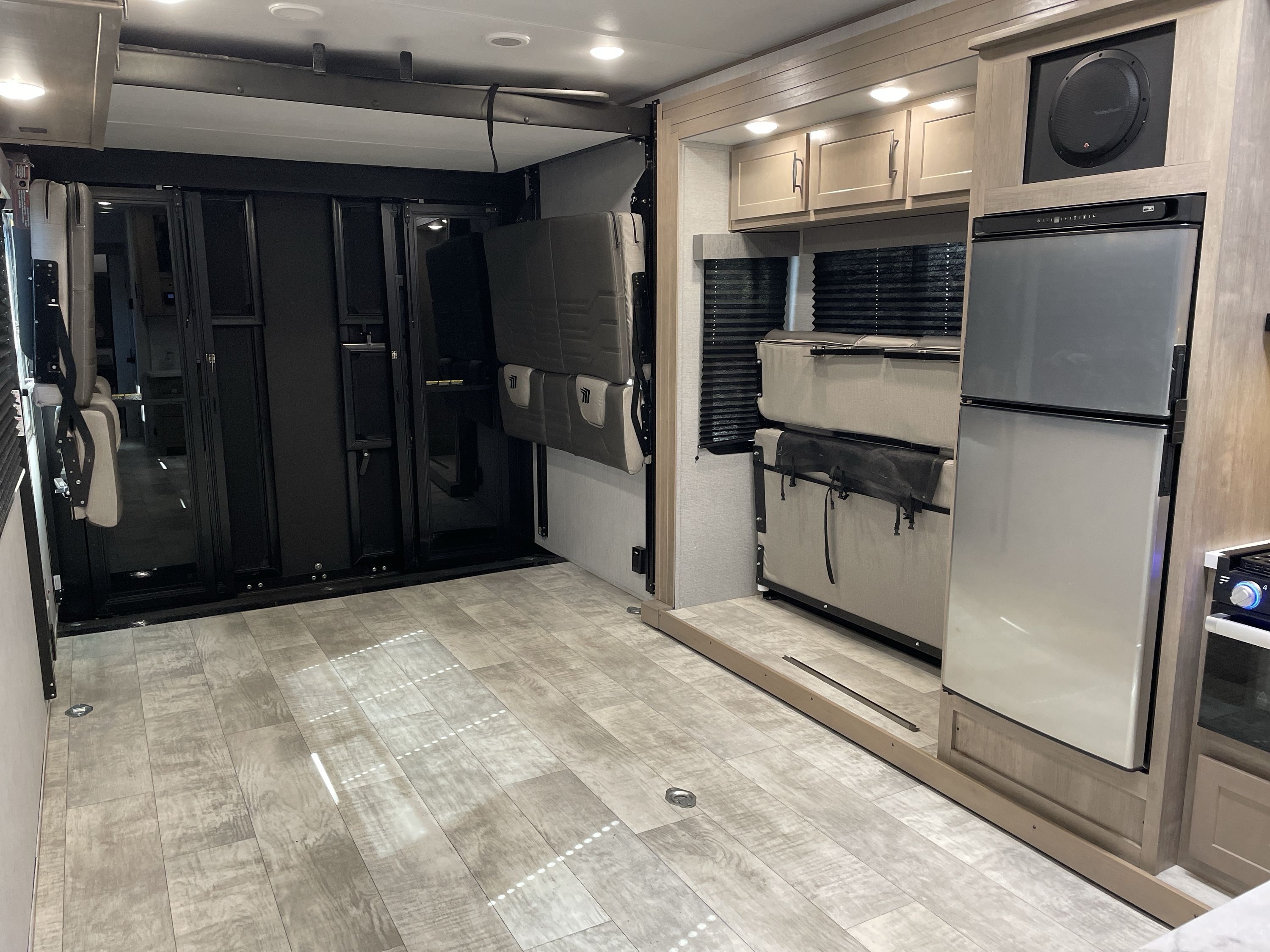 2023 Grand Design MOMENTUM G CLASS 28G in anderson CA