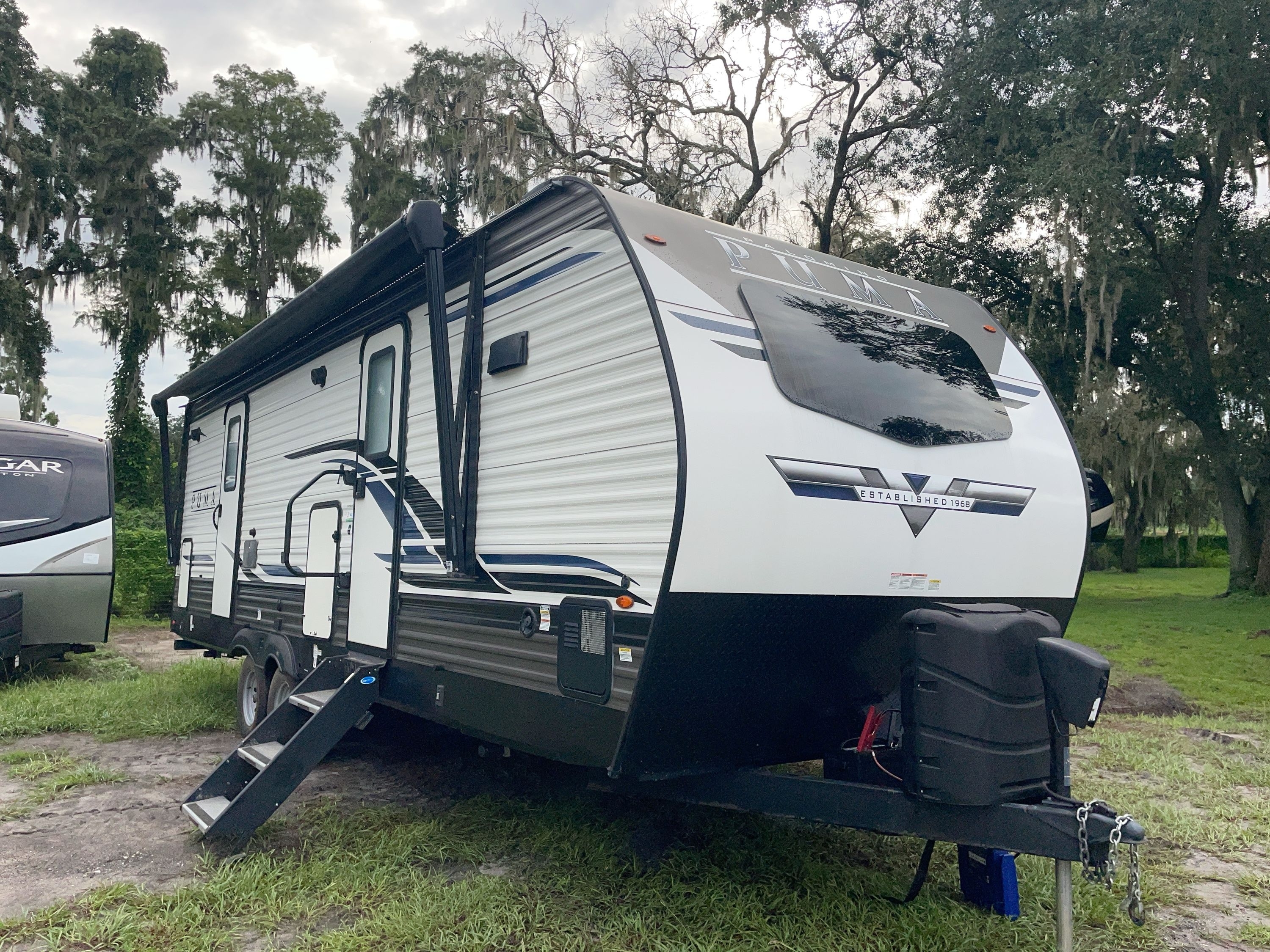 2022 Forest River PUMA 26FKDS in dover FL