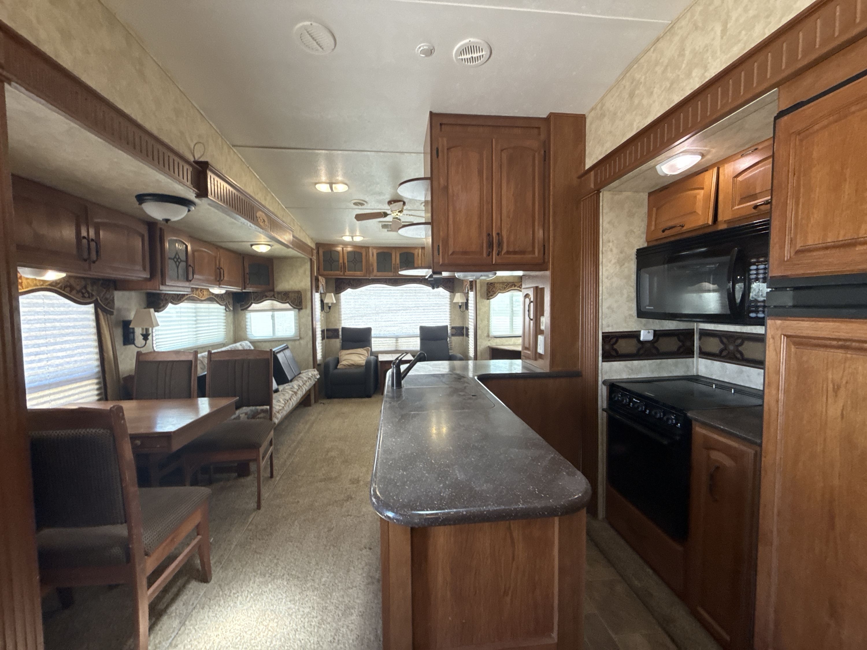 2010 Keystone MONTANA 3400RL in albuquerque NM