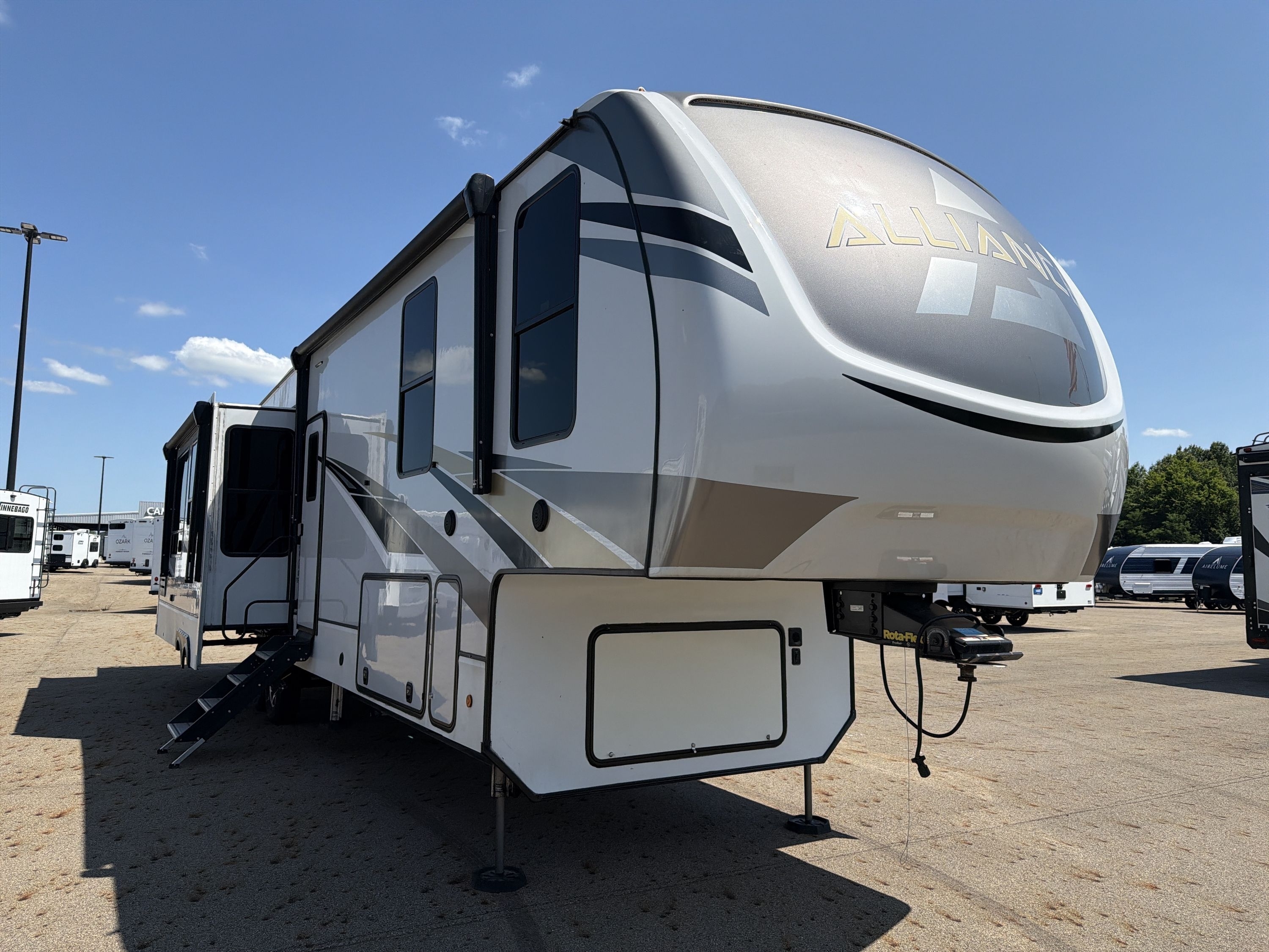 2021 Alliance PARADIGM 372RK in sunbury OH