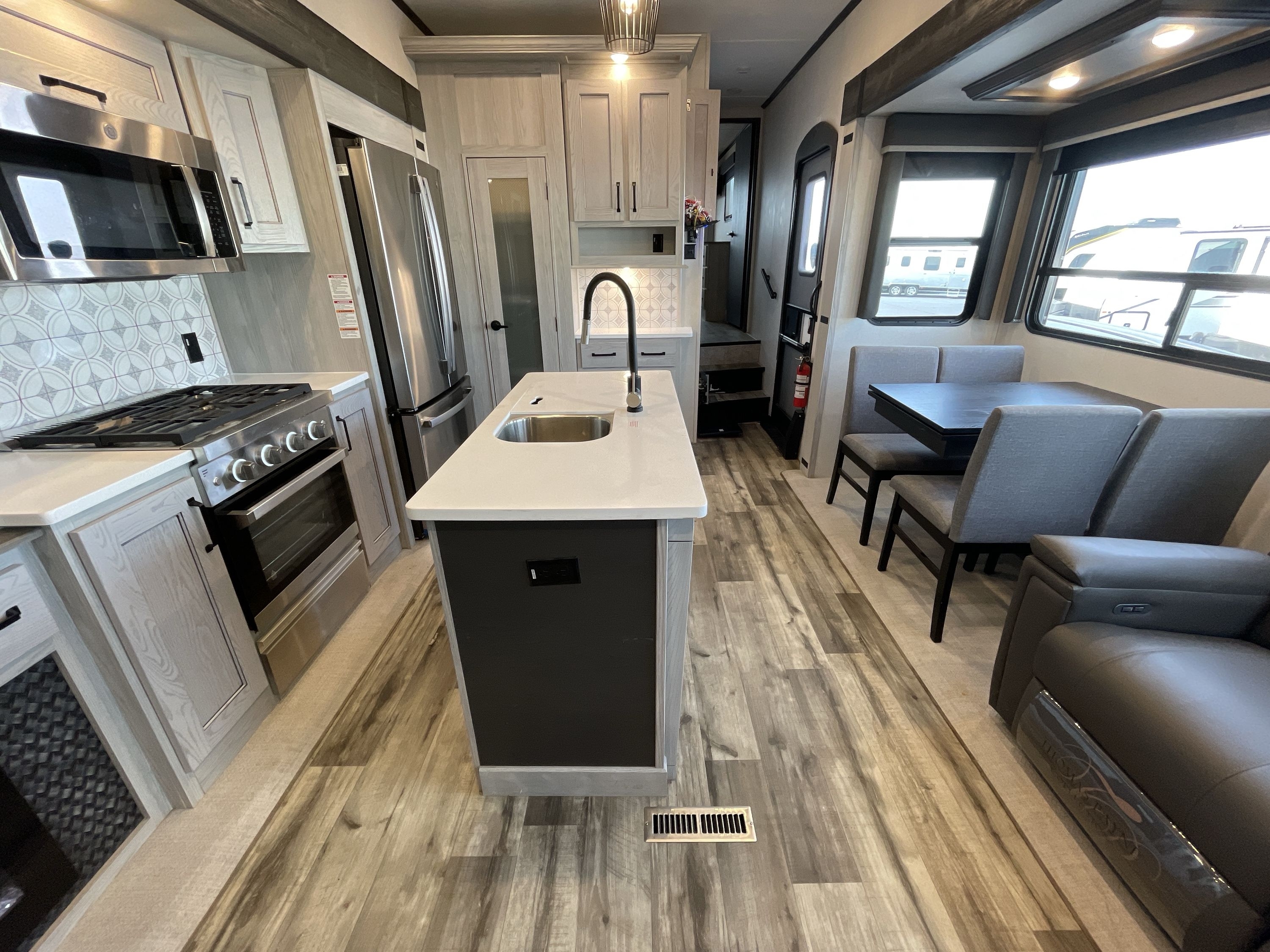 2023 Keystone MONTANA HIGH COUNTRY 351BH in north little rock AR