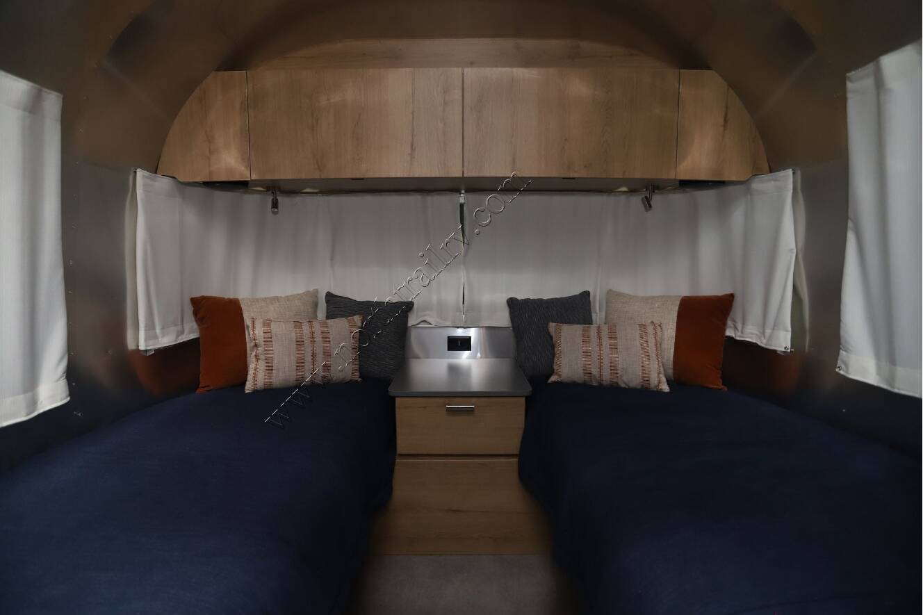A photo of this 2026 Airstream Trade Wind 25FB
