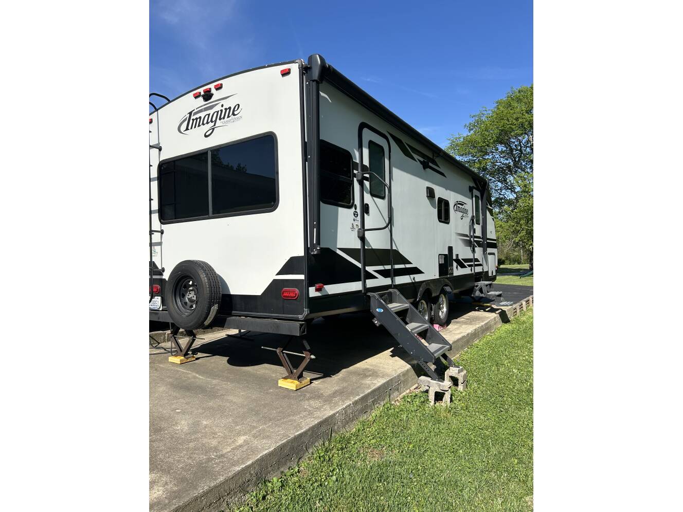 A photo of this 2020 Grand Design IMAGINE 2500RL