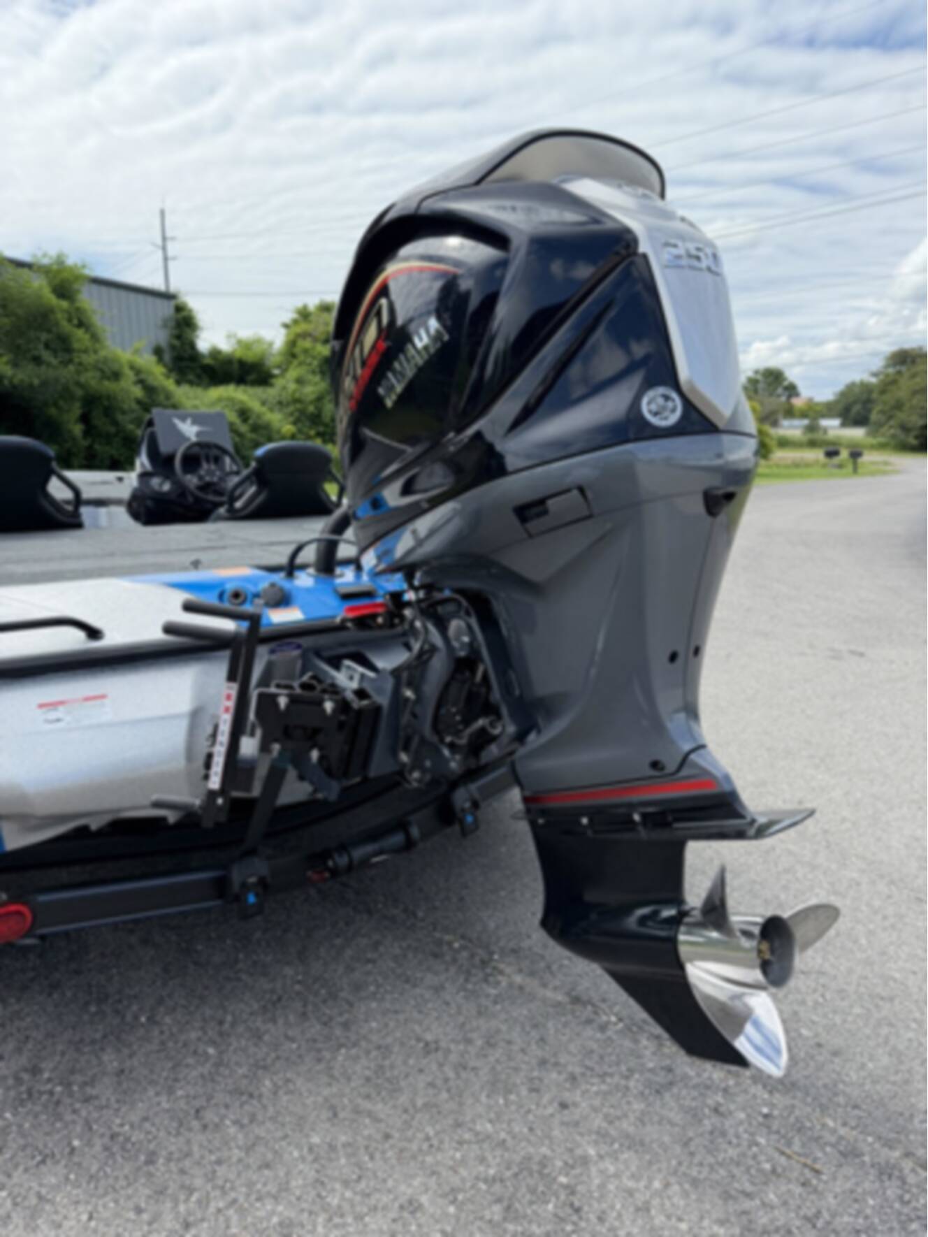 A photo of this 2027 Skeeter ZXE 21