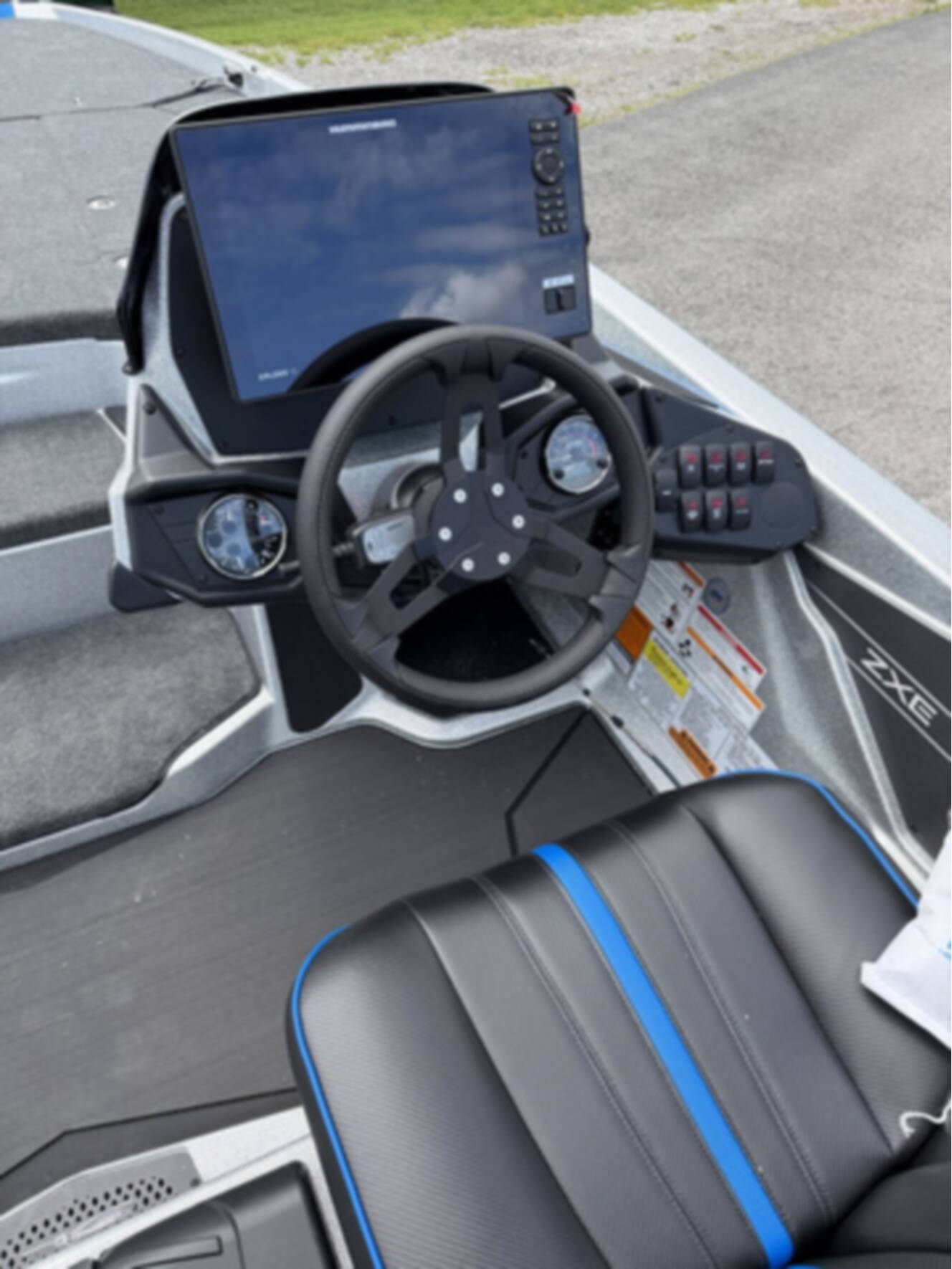 A photo of this 2027 Skeeter ZXE 21