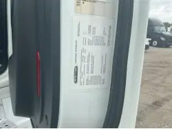 2019 FREIGHTLINER CASCADIA 126