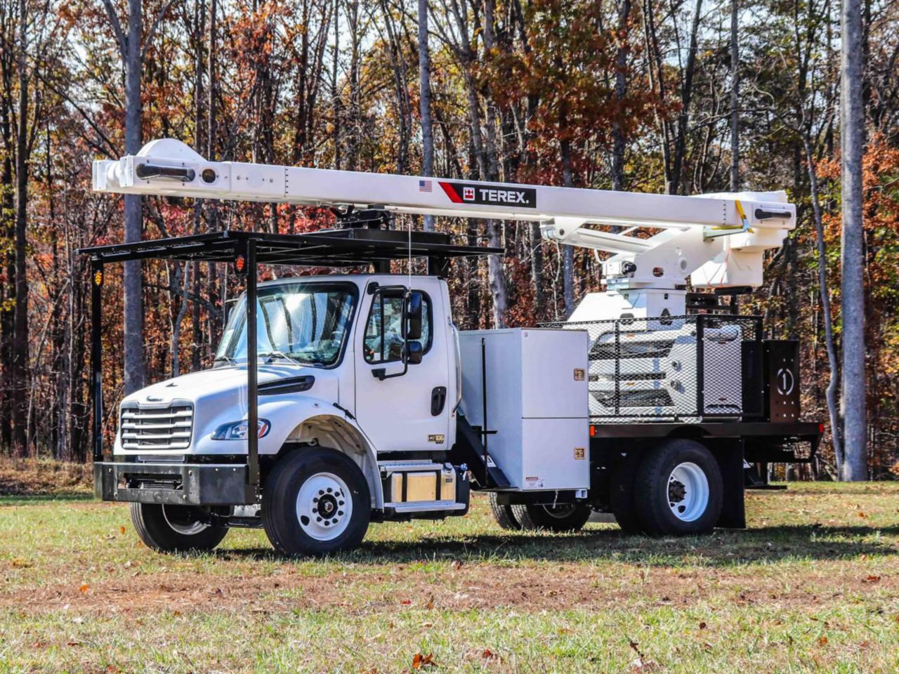 2025 FREIGHTLINER BUSINESS CLASS M2 106 in Decatur, GA