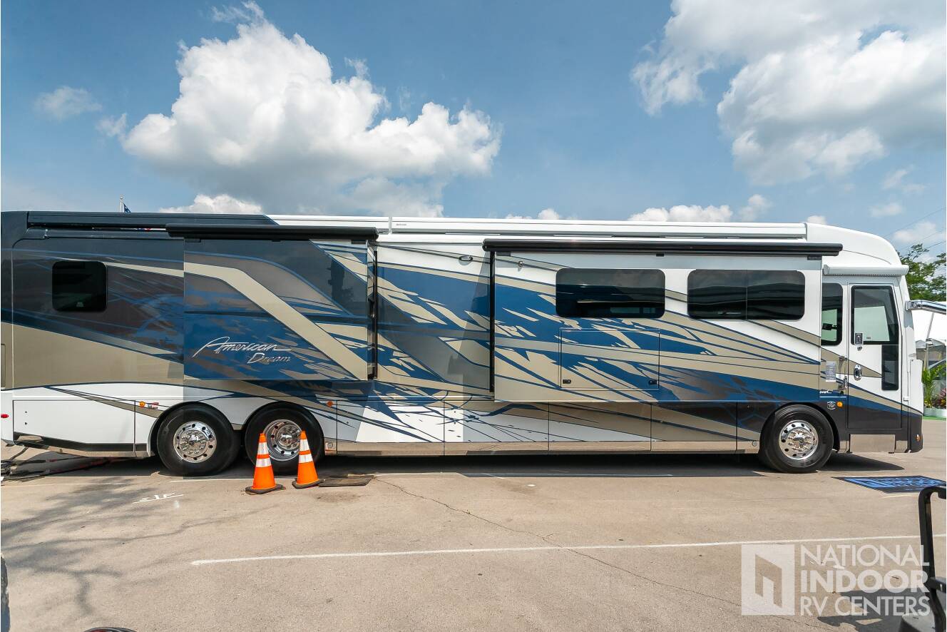 A photo of this 2026 American Coach American Dream 45P