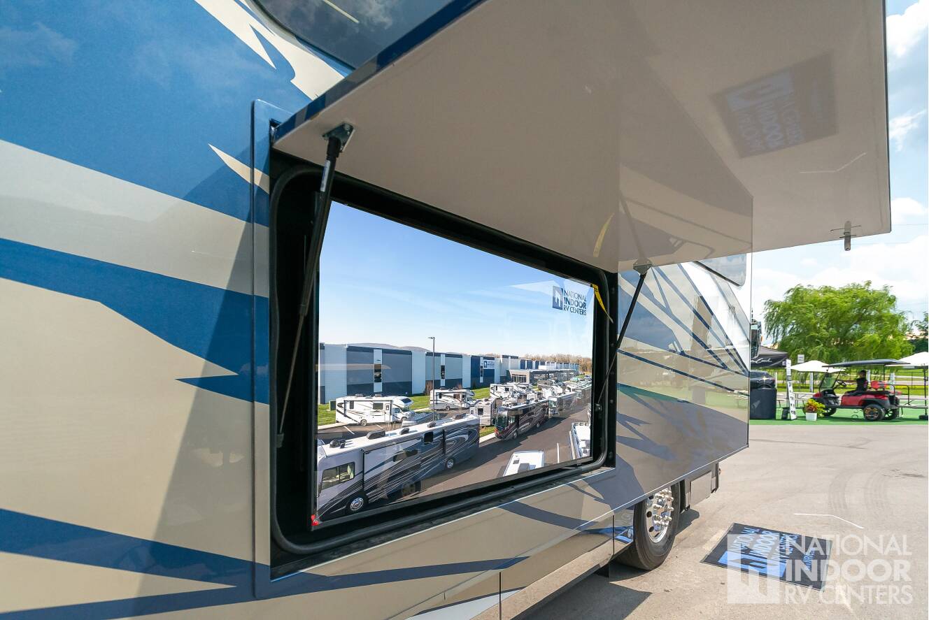 A photo of this 2026 American Coach American Dream 45P