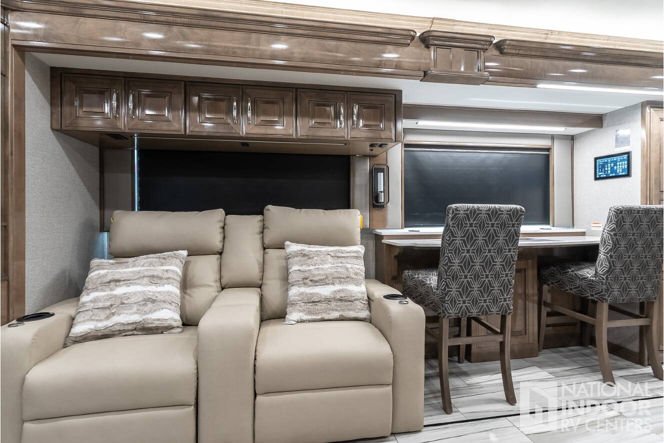 A photo of this 2026 American Coach American Dream 45P