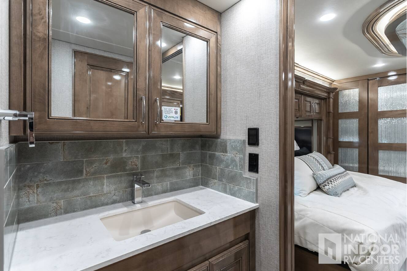 A photo of this 2026 American Coach American Dream 45P