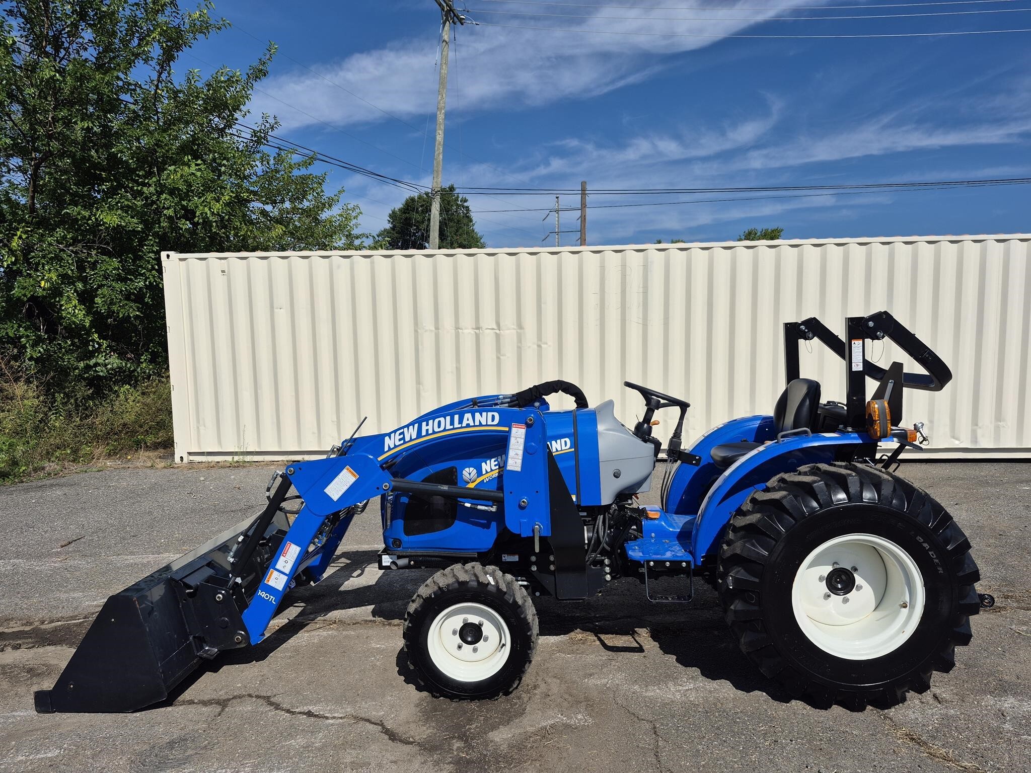 2022 NEW HOLLAND WORKMASTER 35 in Essington, PA
