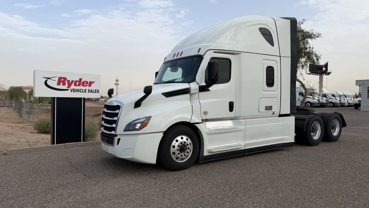 2022 FREIGHTLINER CASCADIA 126 in Phoenix, AZ