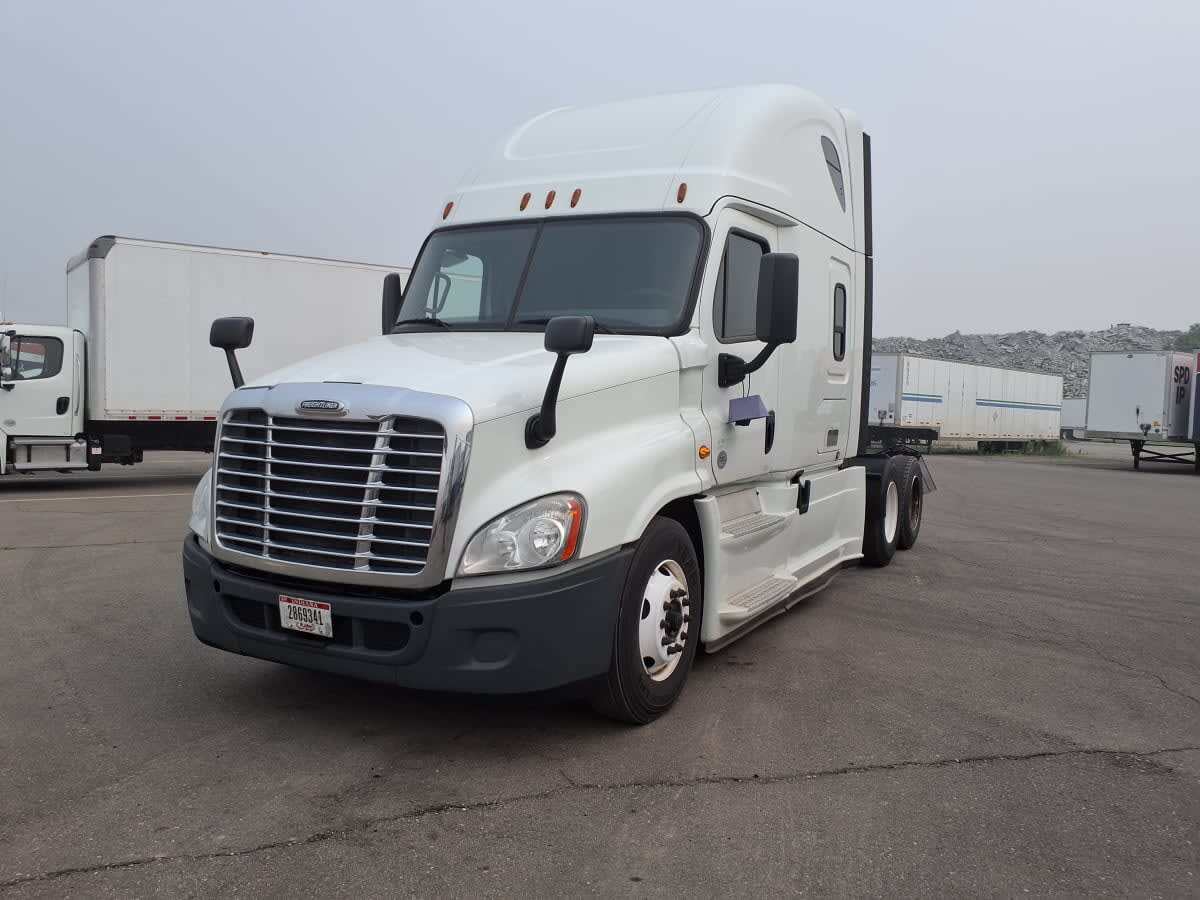 2020 FREIGHTLINER CASCADIA 125 in Taylor, MI