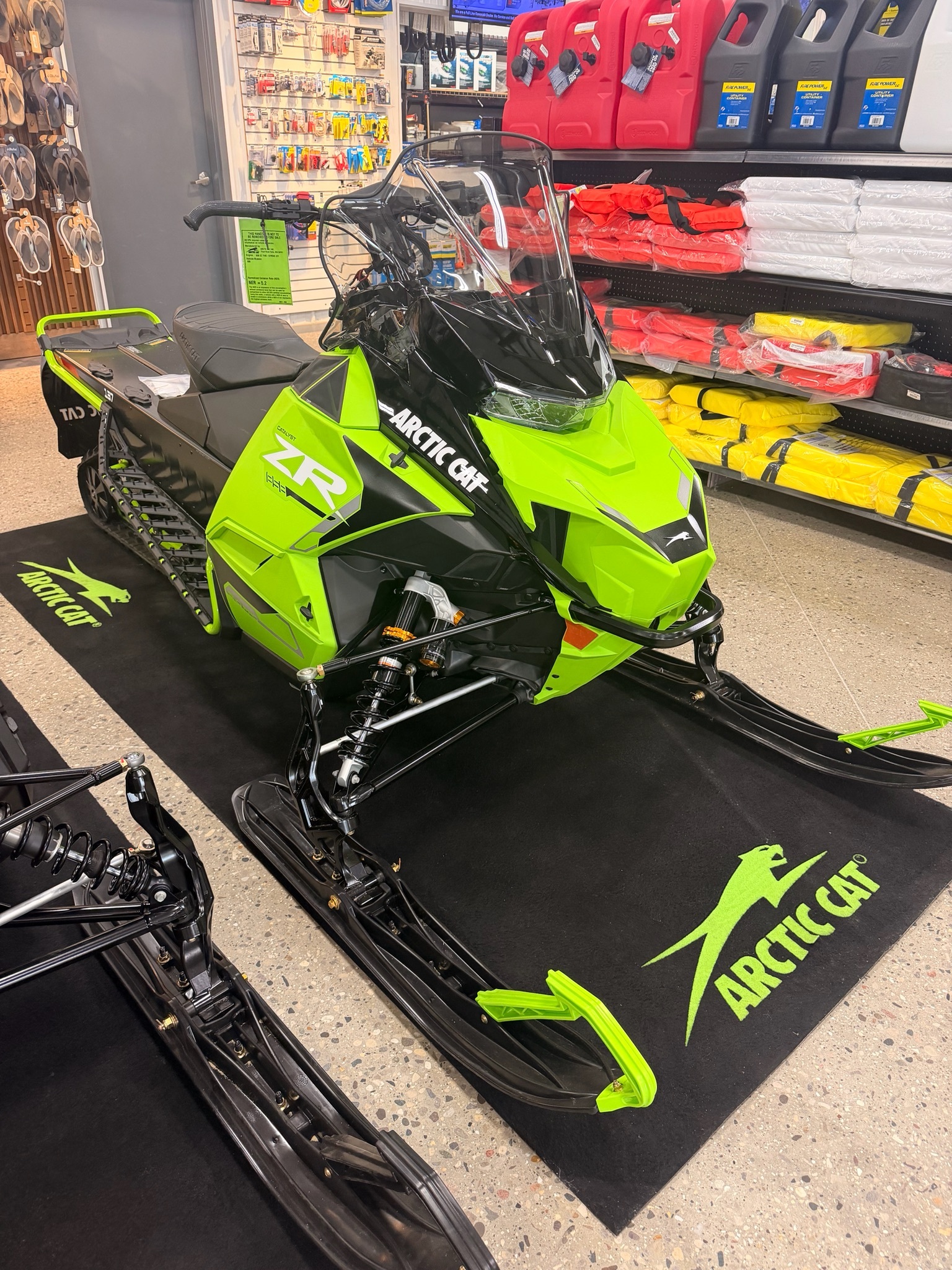 2027 Arctic Cat ZR 858 Sno Pro 137 ES 137 1.25 AWS SNO PRO ES in gaylord MI