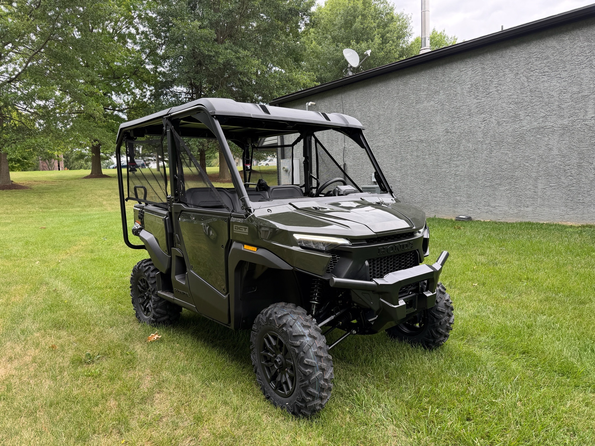 2026 Honda Pioneer 1000-5 Deluxe in honey brook PA