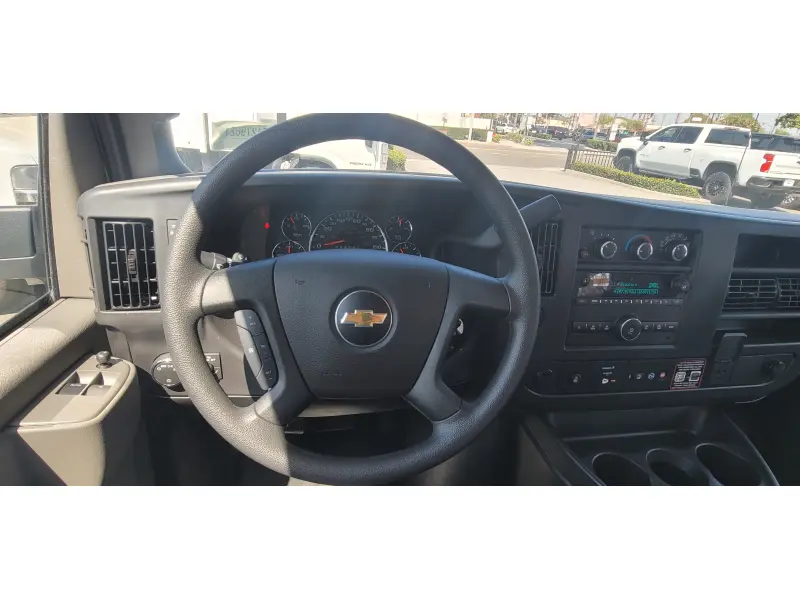 2025 CHEVROLET EXPRESS G2500