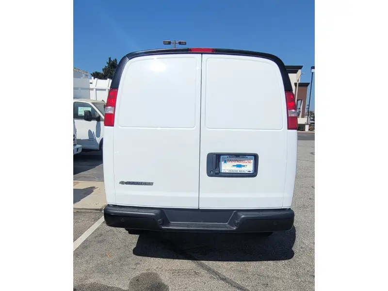 2025 CHEVROLET EXPRESS G2500