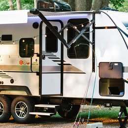 2022 Winnebago MICRO MINNIE 2306BHS RV