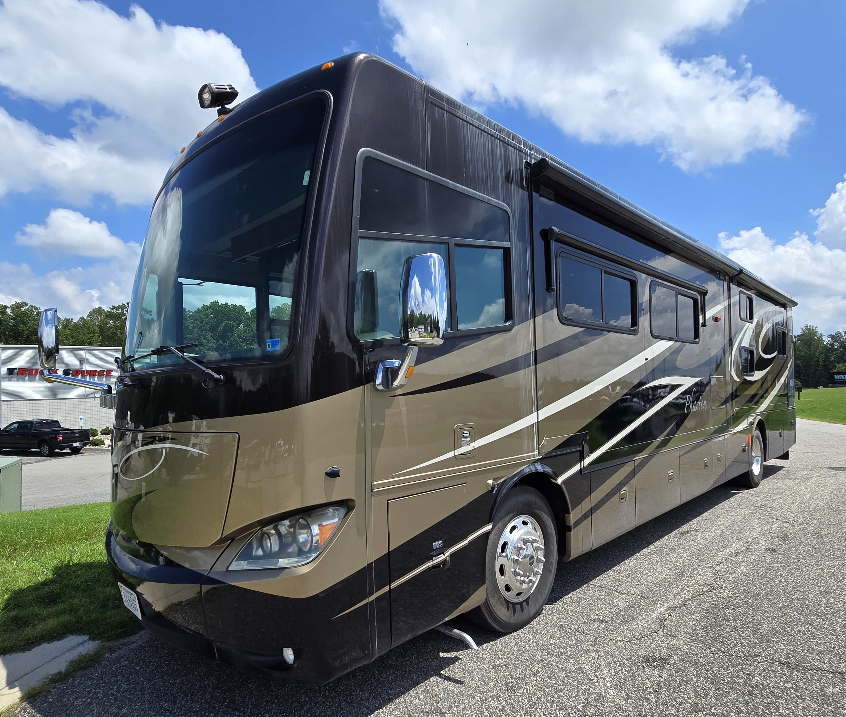 2011 Tiffin Motorhomes PHAETON 40 QKH in ashland VA