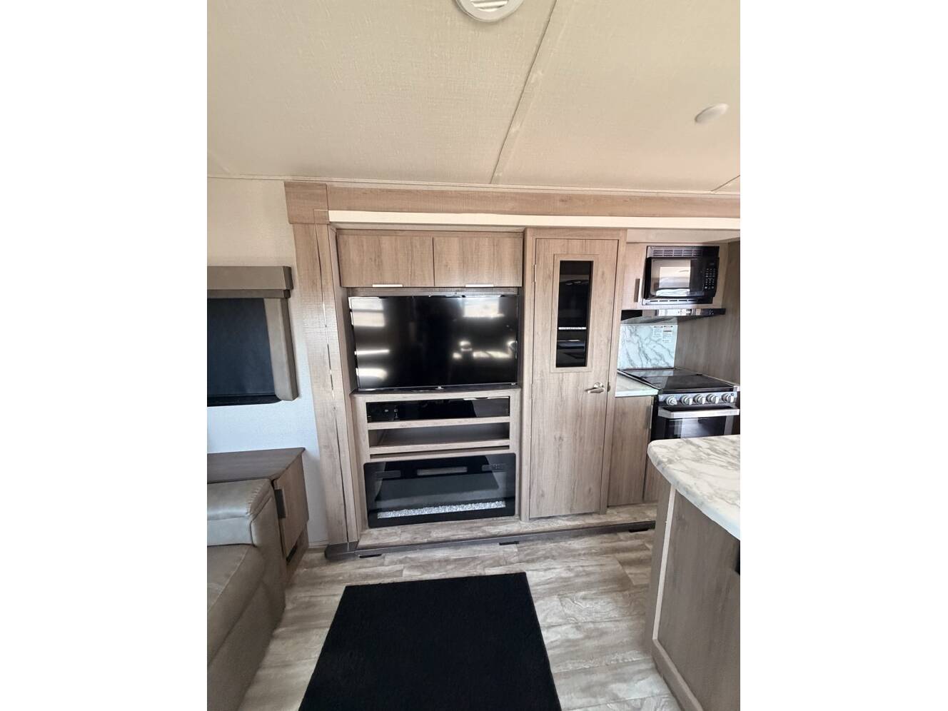 A photo of this 2021 Grand Design Imagine 2970RL 