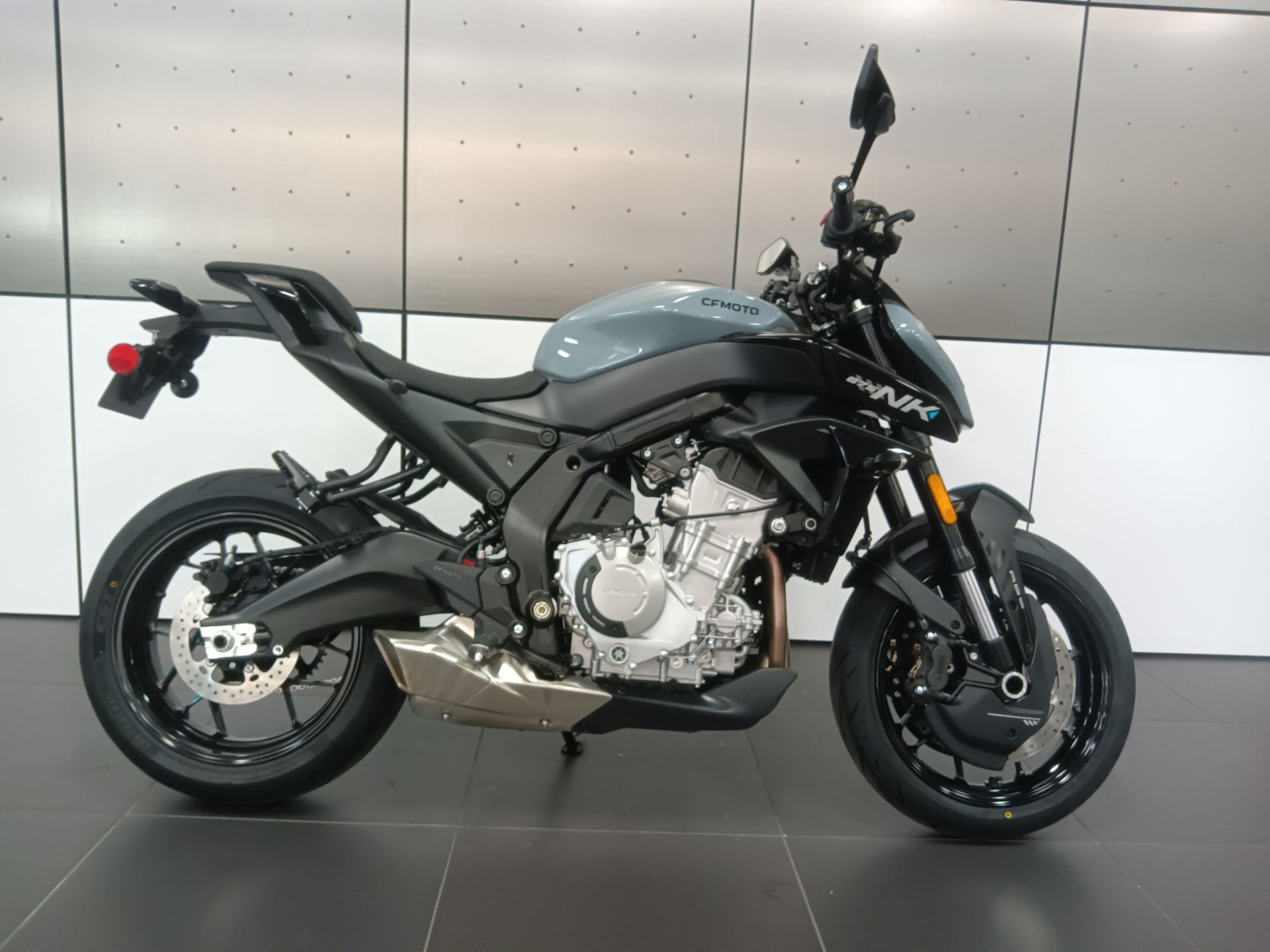 2026 CFMOTO 675NK 675 in De Pere, WI
