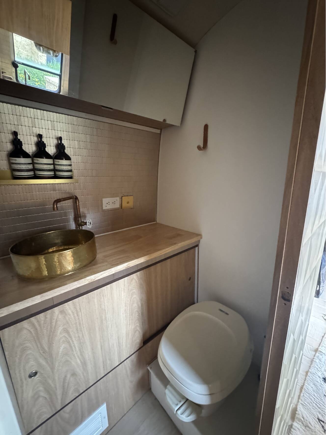 A photo of this 2002 Airstream SAFARI 25LS