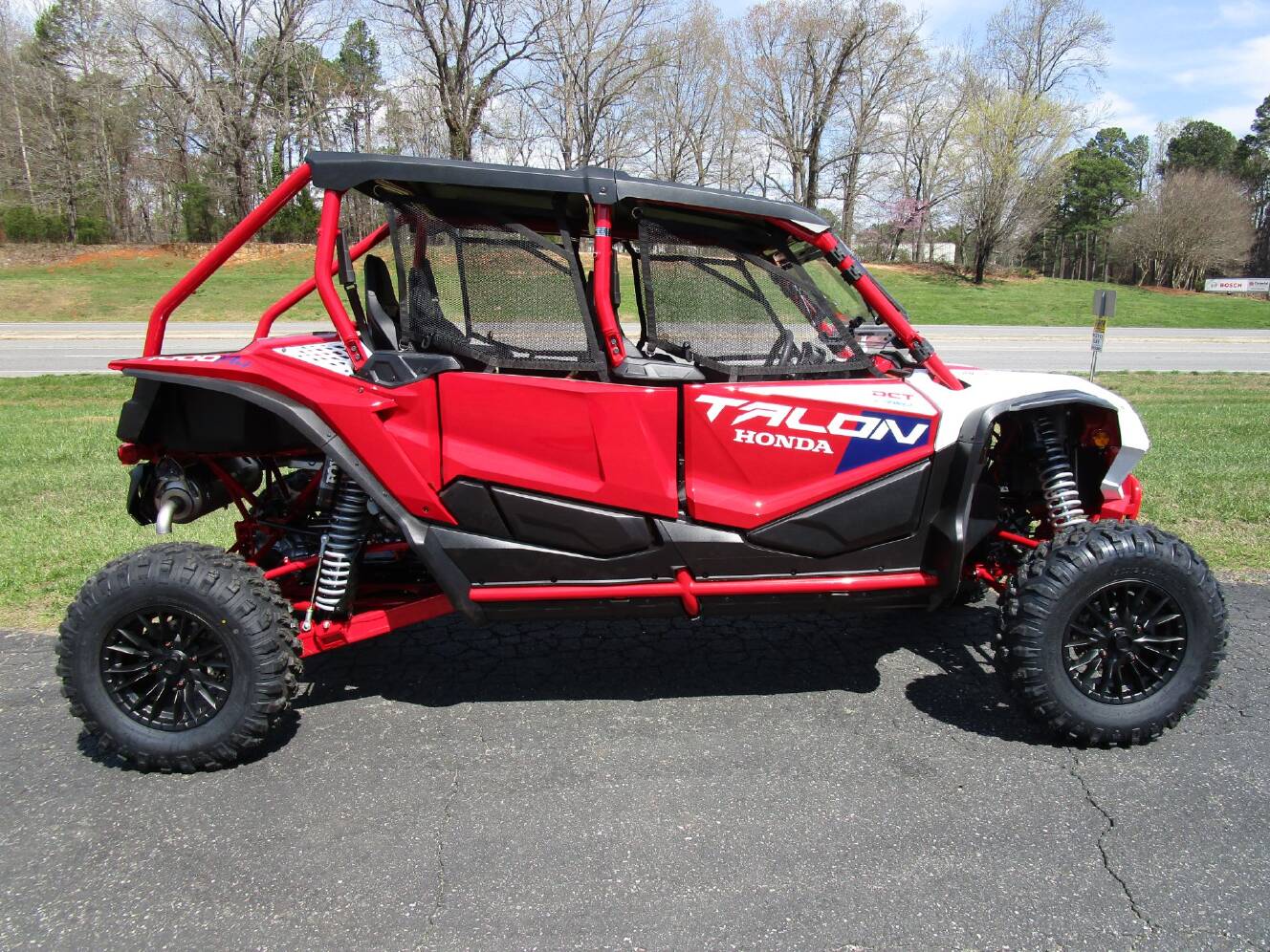 A photo of this 2026 Honda Talon 1000R-4 FOX Live Valve