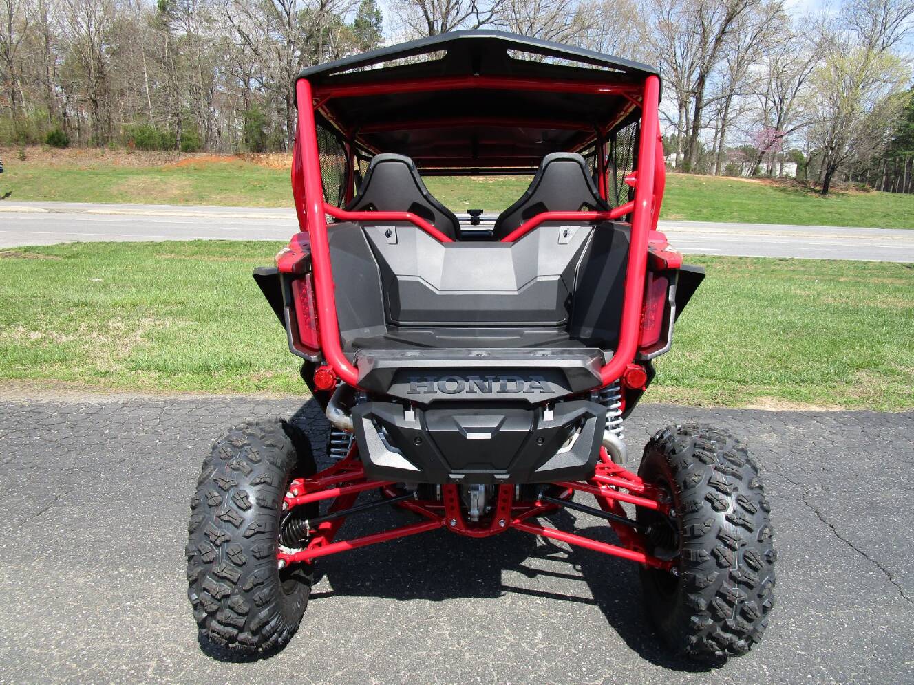 A photo of this 2026 Honda Talon 1000R-4 FOX Live Valve
