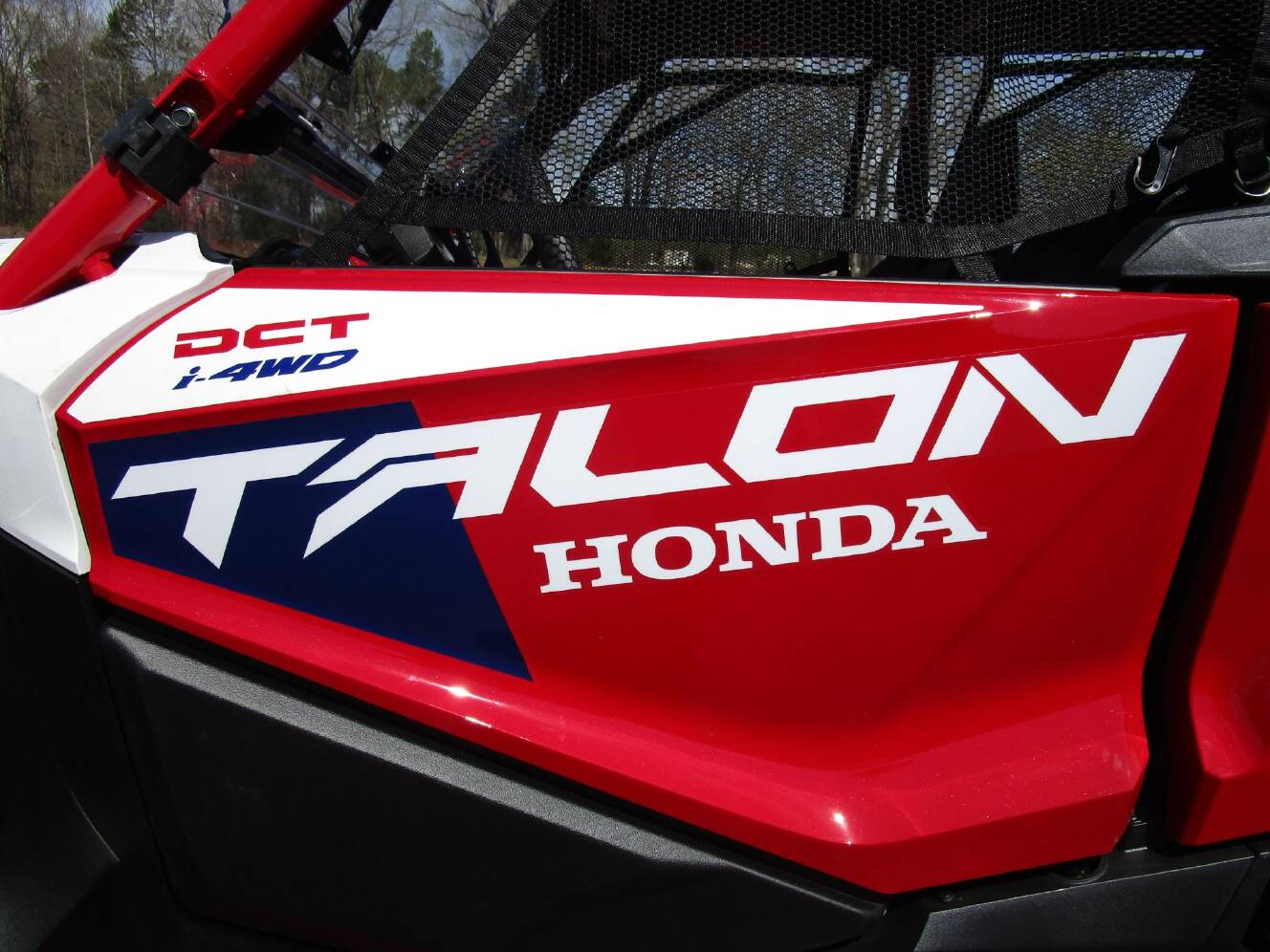 A photo of this 2026 Honda Talon 1000R-4 FOX Live Valve