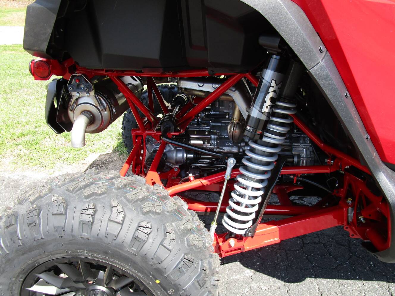 A photo of this 2026 Honda Talon 1000R-4 FOX Live Valve