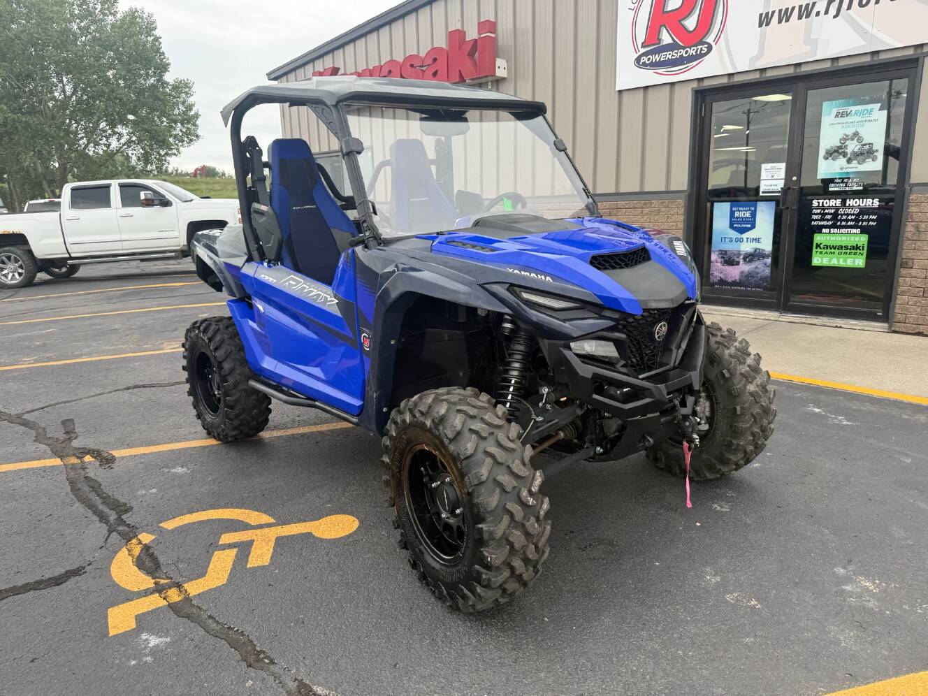 A photo of this 2023 Yamaha Wolverine RMAX2 1000 Sport