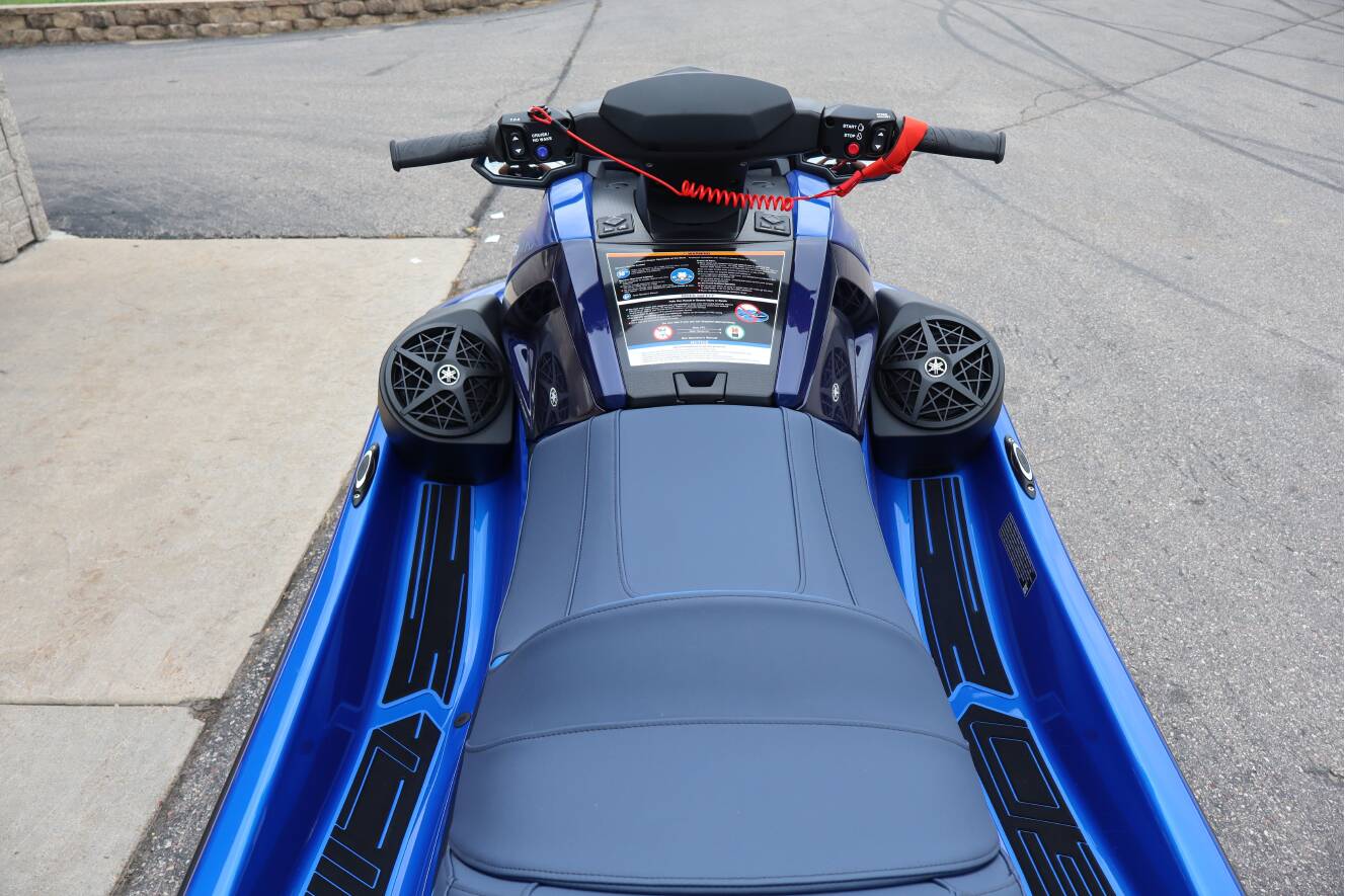 A photo of this 2026 Yamaha VX Limited
