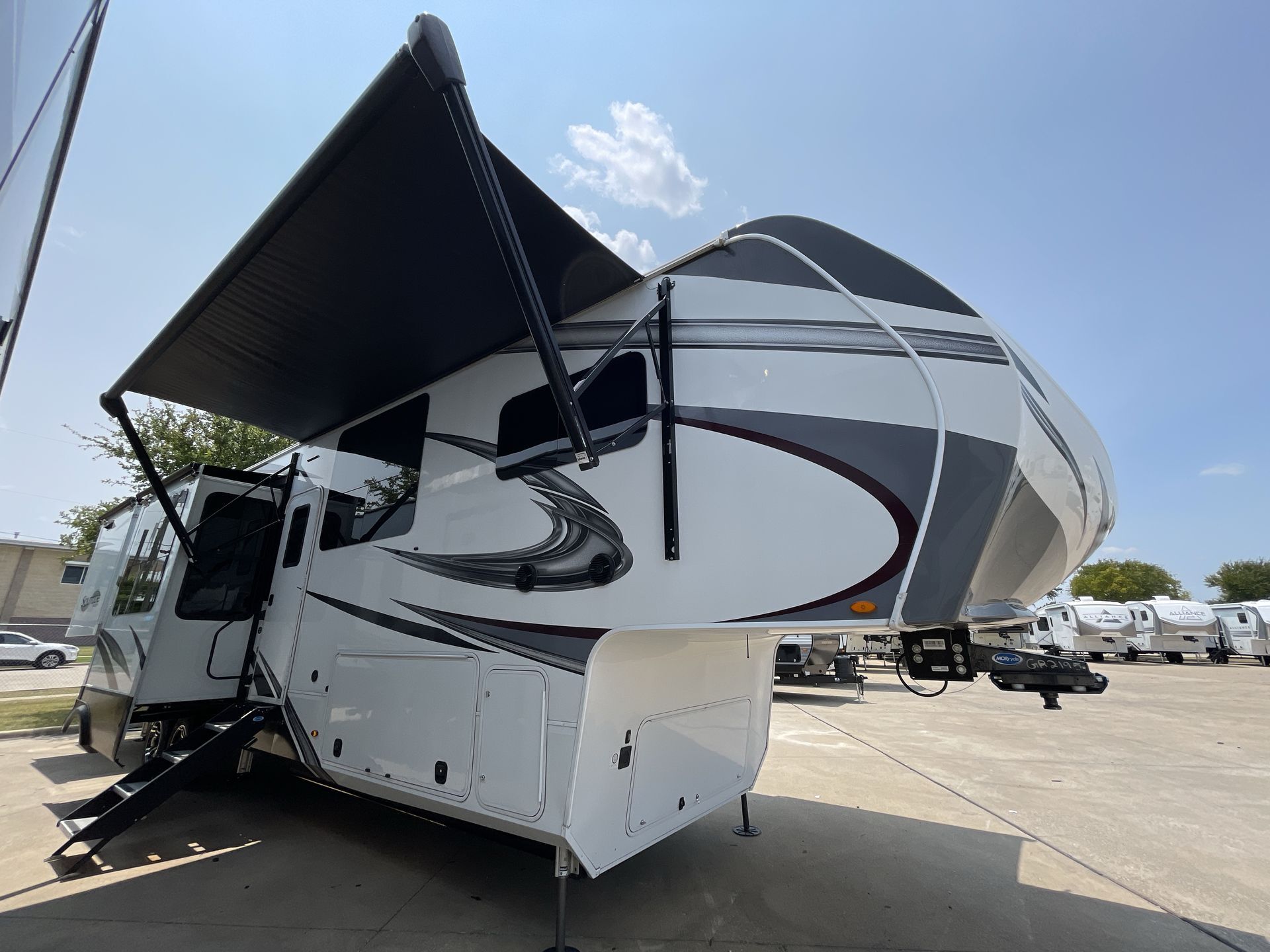 2023 Grand Design Solitude 390RK in mesquite TX