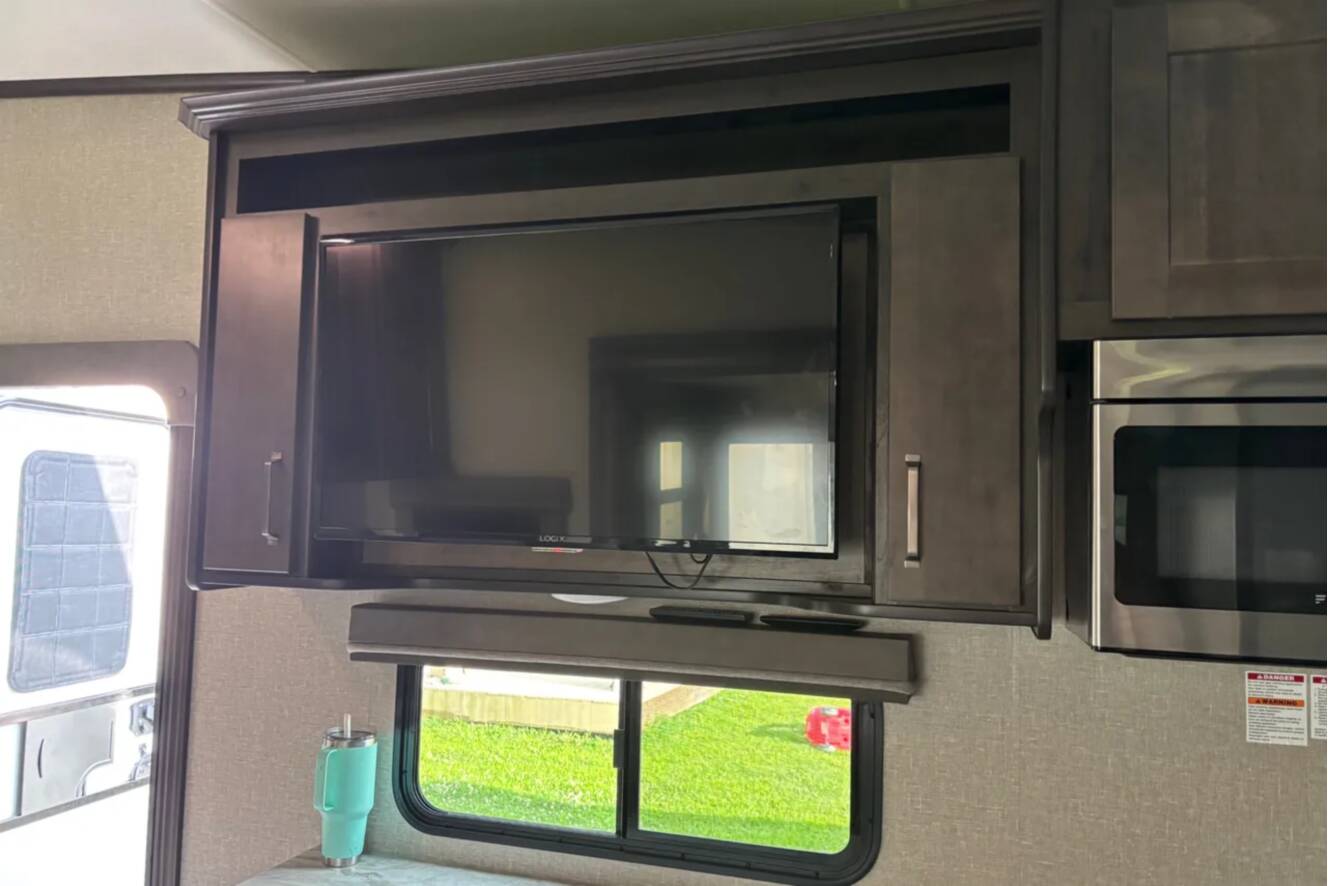 A photo of this 2022 Grand Design REFLECTION 150 SERIES 278BH