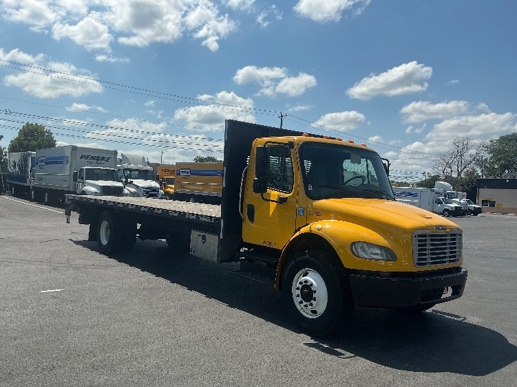 2020 FREIGHTLINER BUSINESS CLASS M2 106 in Lexington, KY